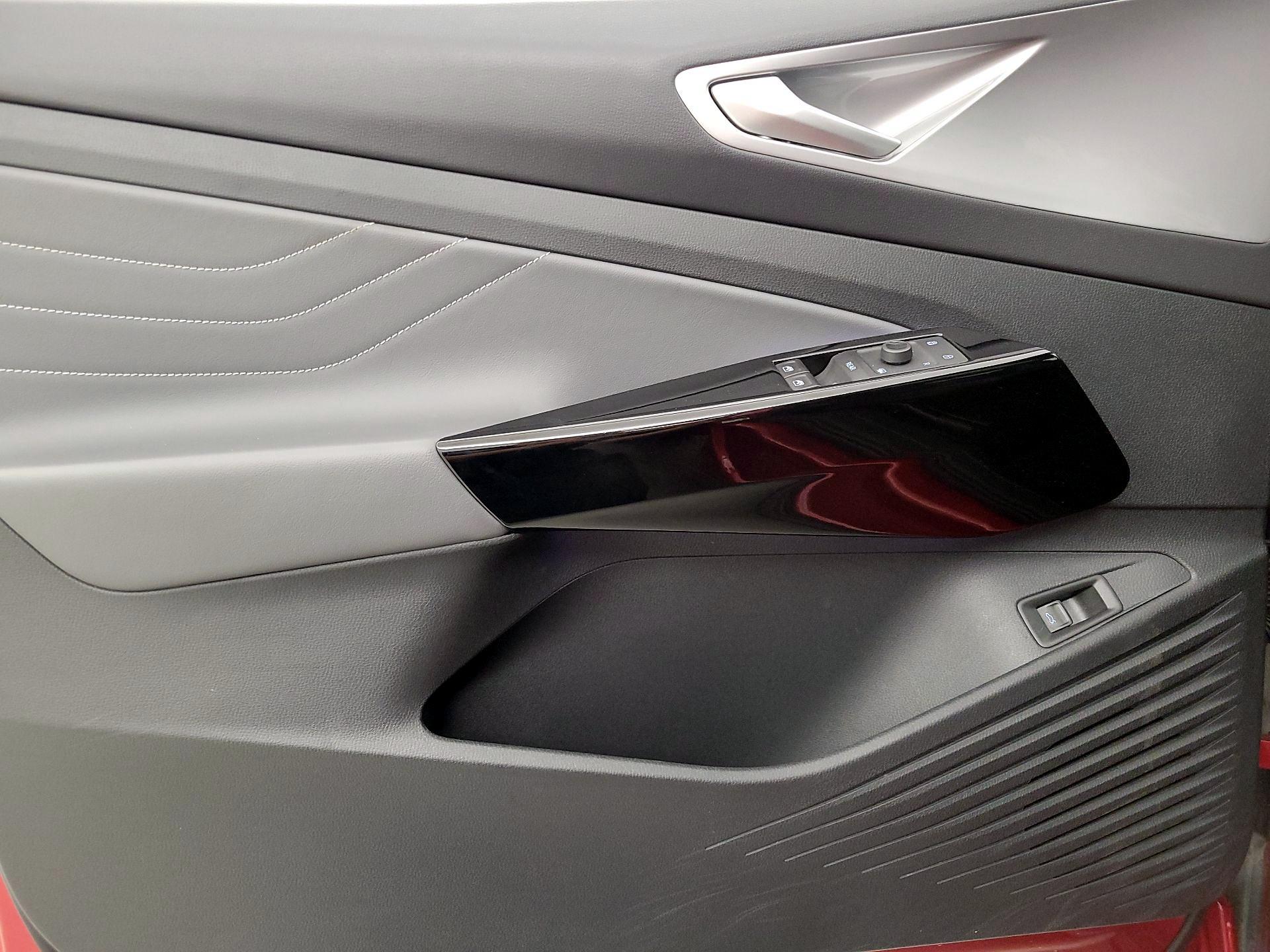 Thumbnail: 2023 Volkswagen ID.4 - 12