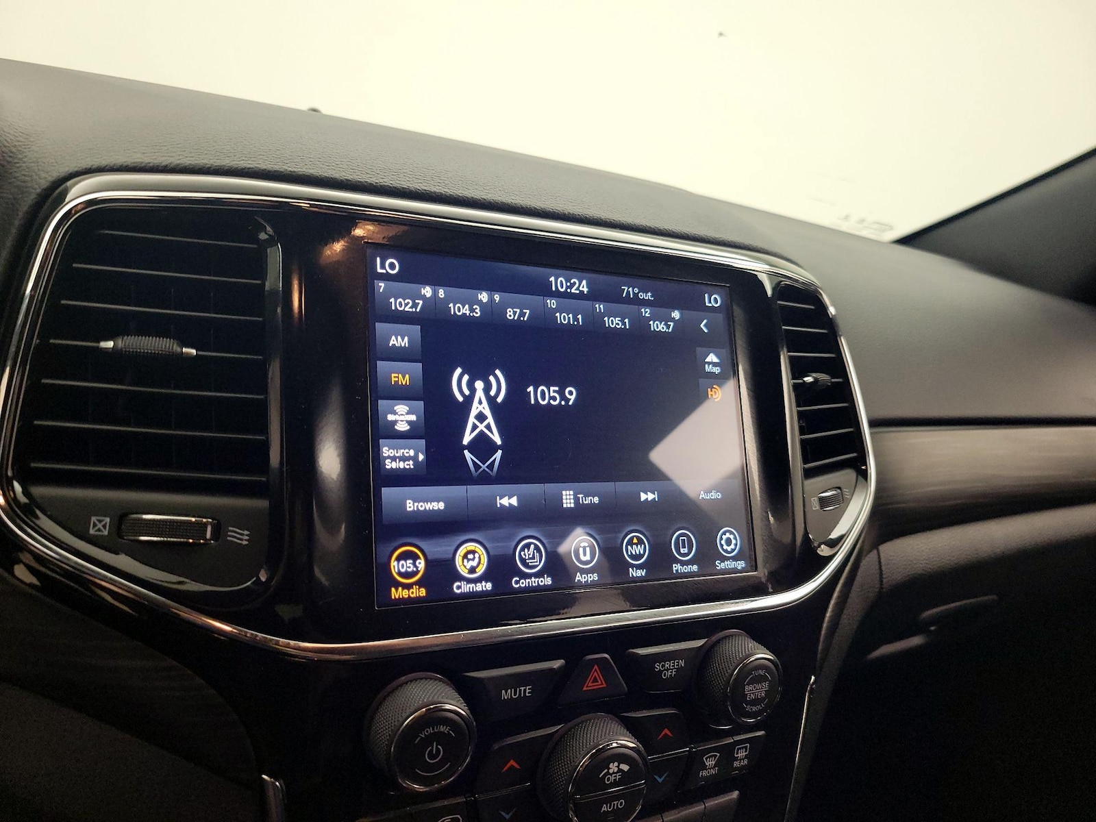 2021 Jeep Grand Cherokee Laredo X - Photo 16