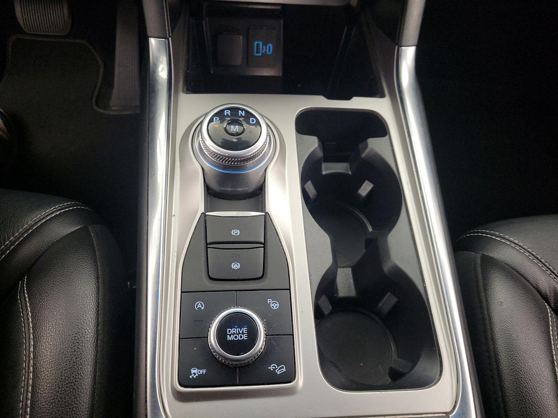Thumbnail: 2020 Ford Explorer - 17