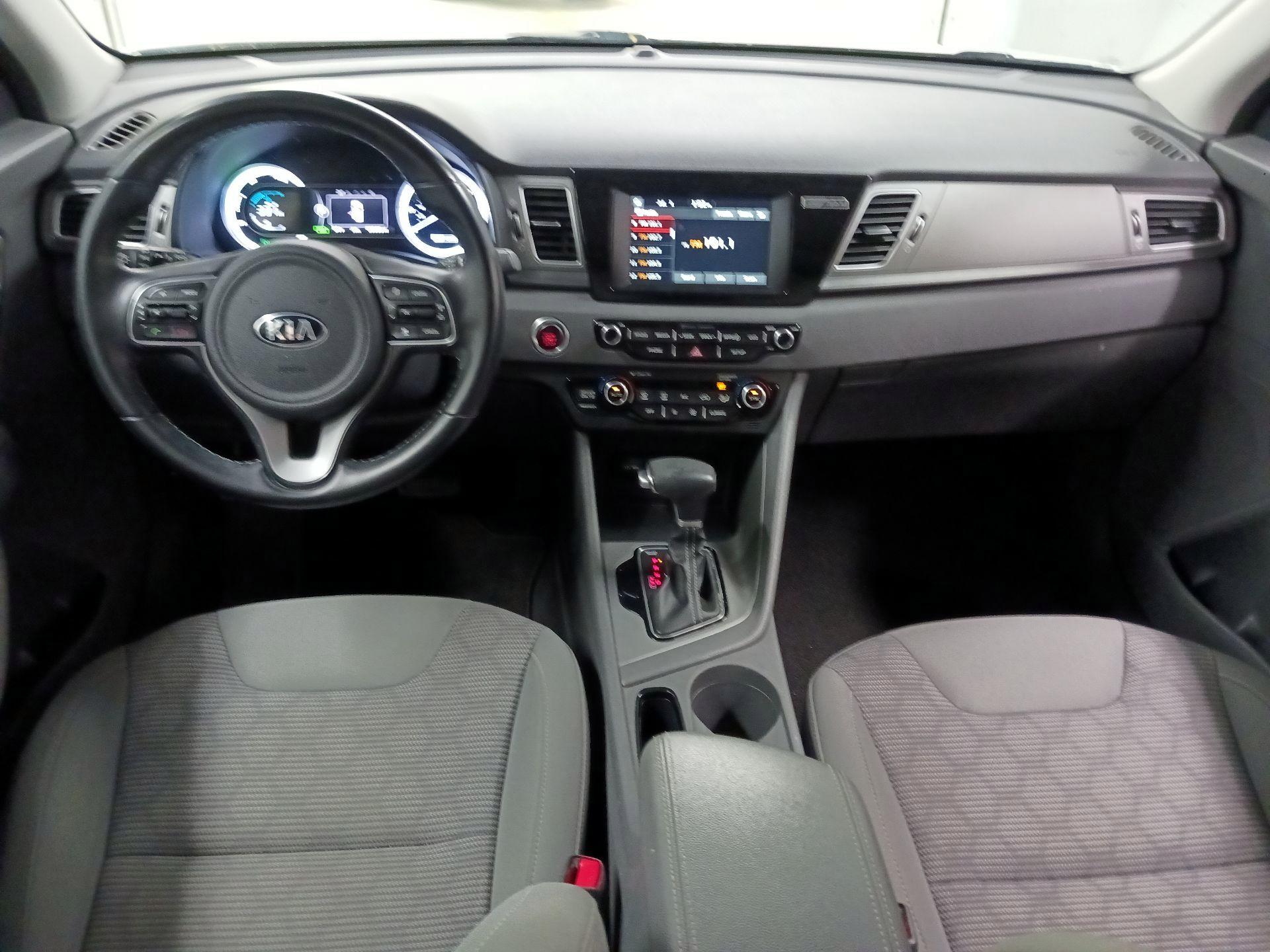 Thumbnail: 2018 Kia Niro - 9