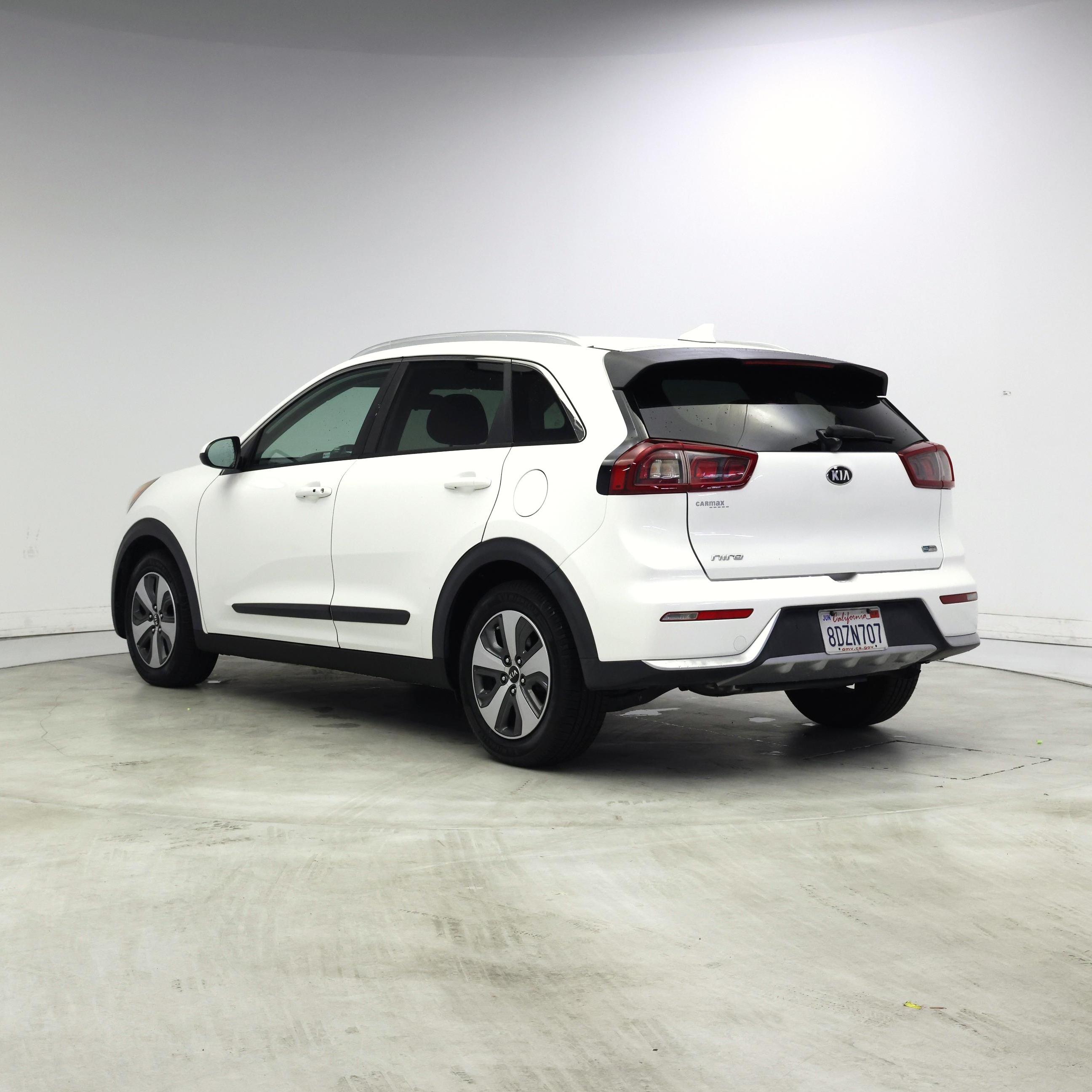 Thumbnail: 2018 Kia Niro - 2