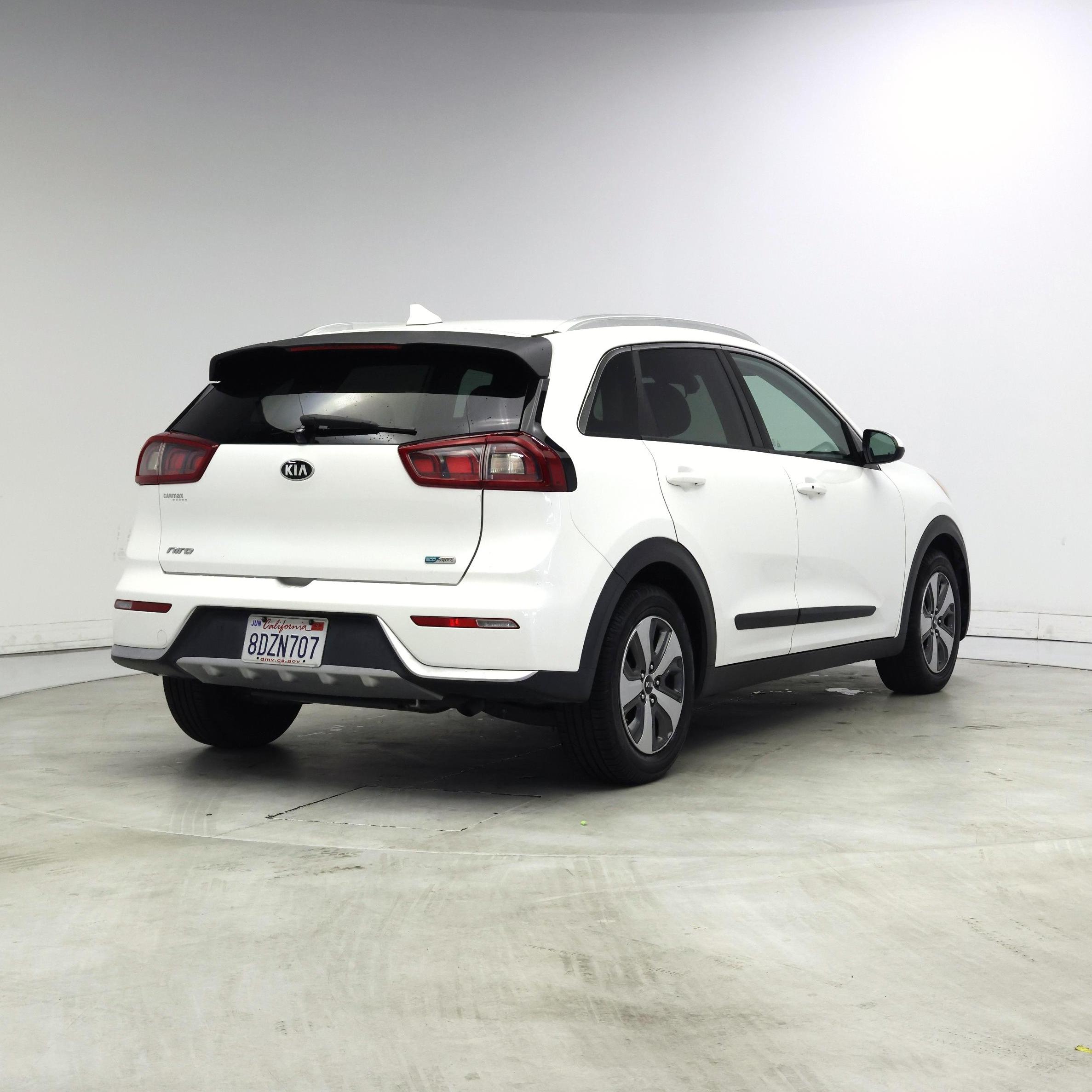 Thumbnail: 2018 Kia Niro - 8