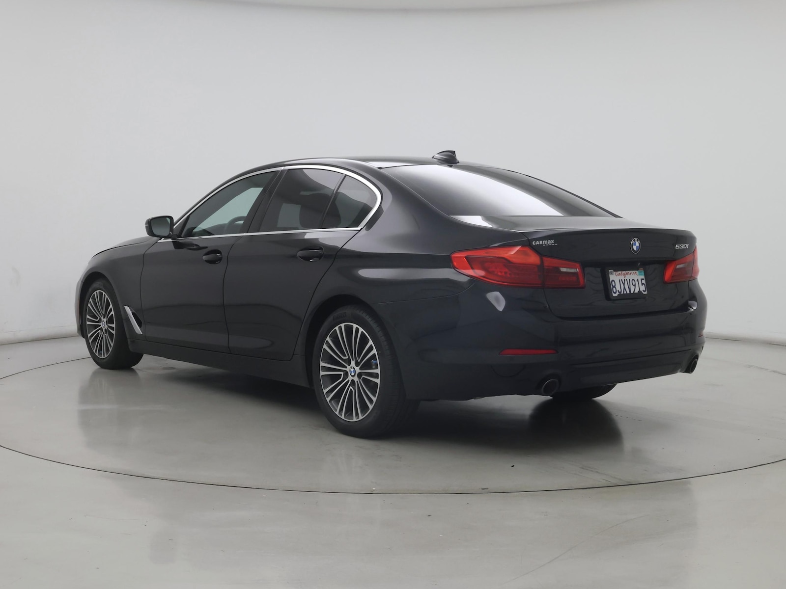 2019 BMW 5 Series 530i - Photo 3