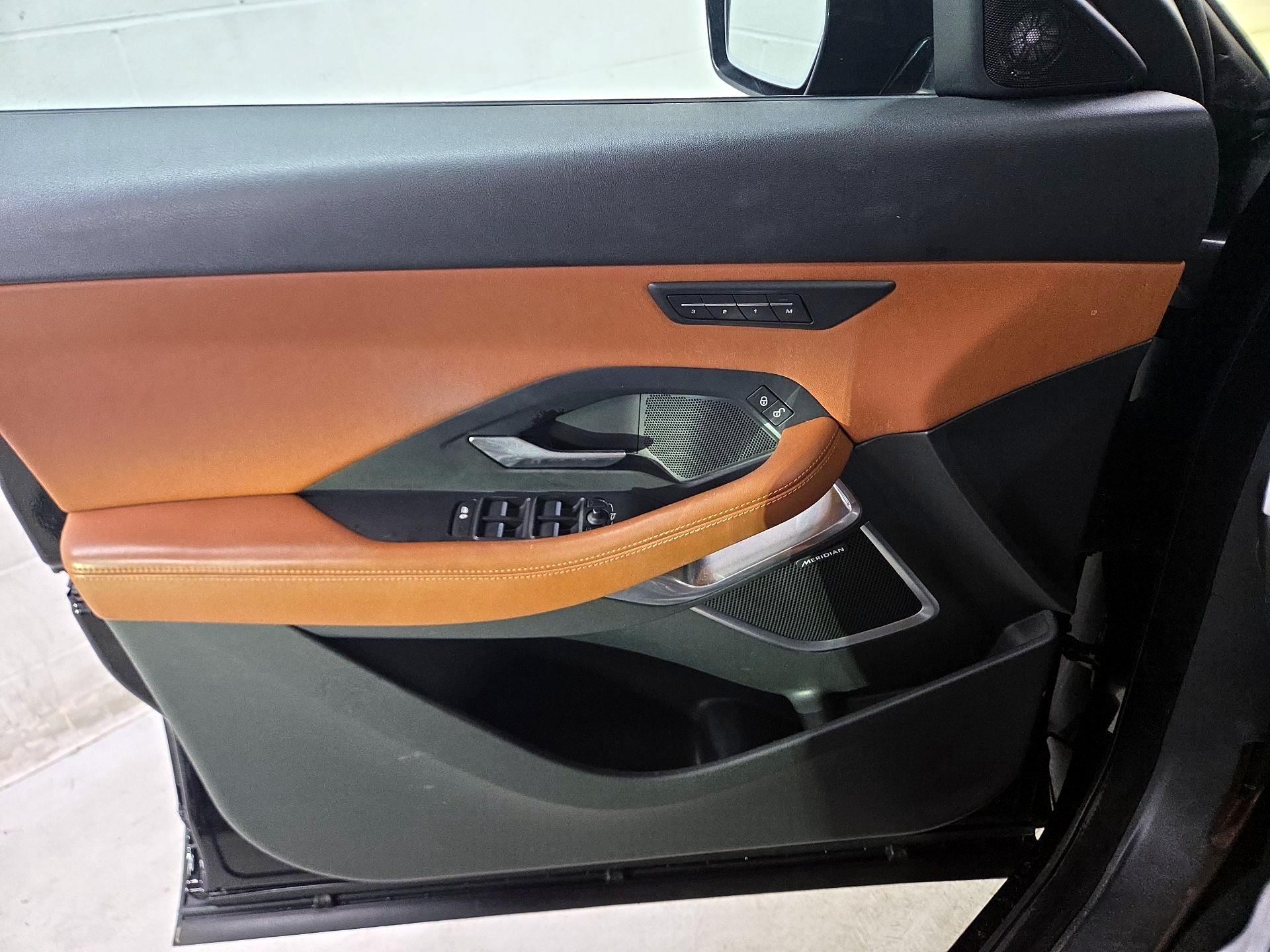Thumbnail: 2020 Jaguar E-Pace - 12