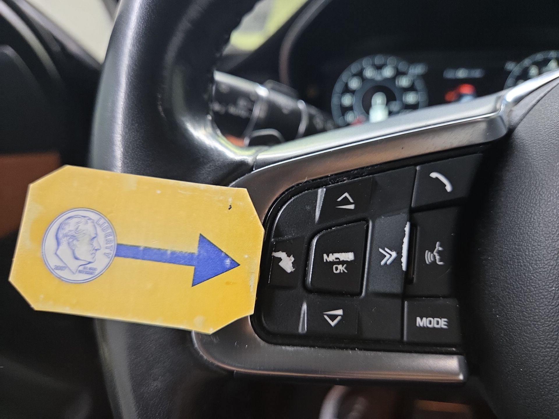 Thumbnail: 2020 Jaguar E-Pace - 19