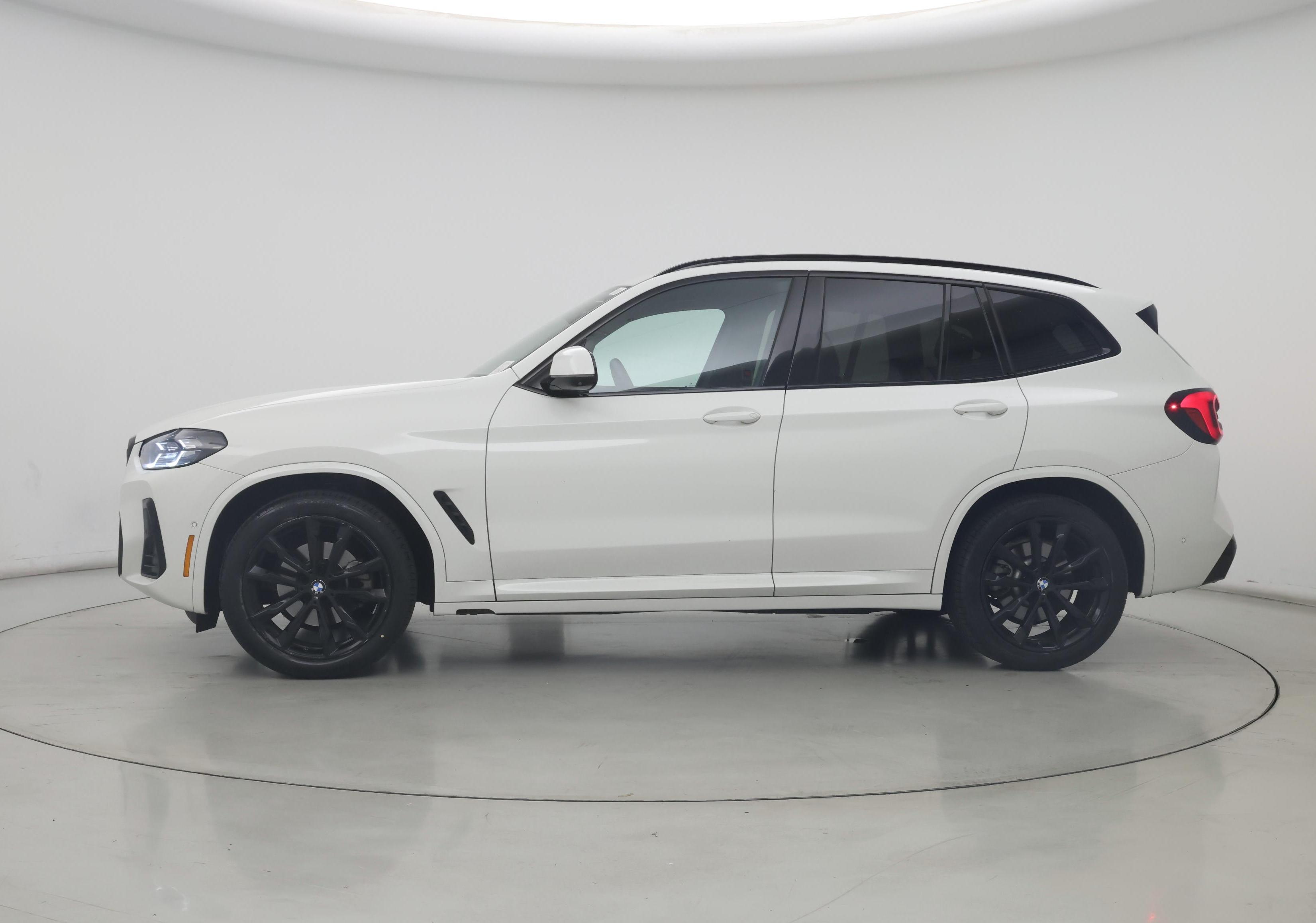 Thumbnail: 2023 BMW X3 - 3