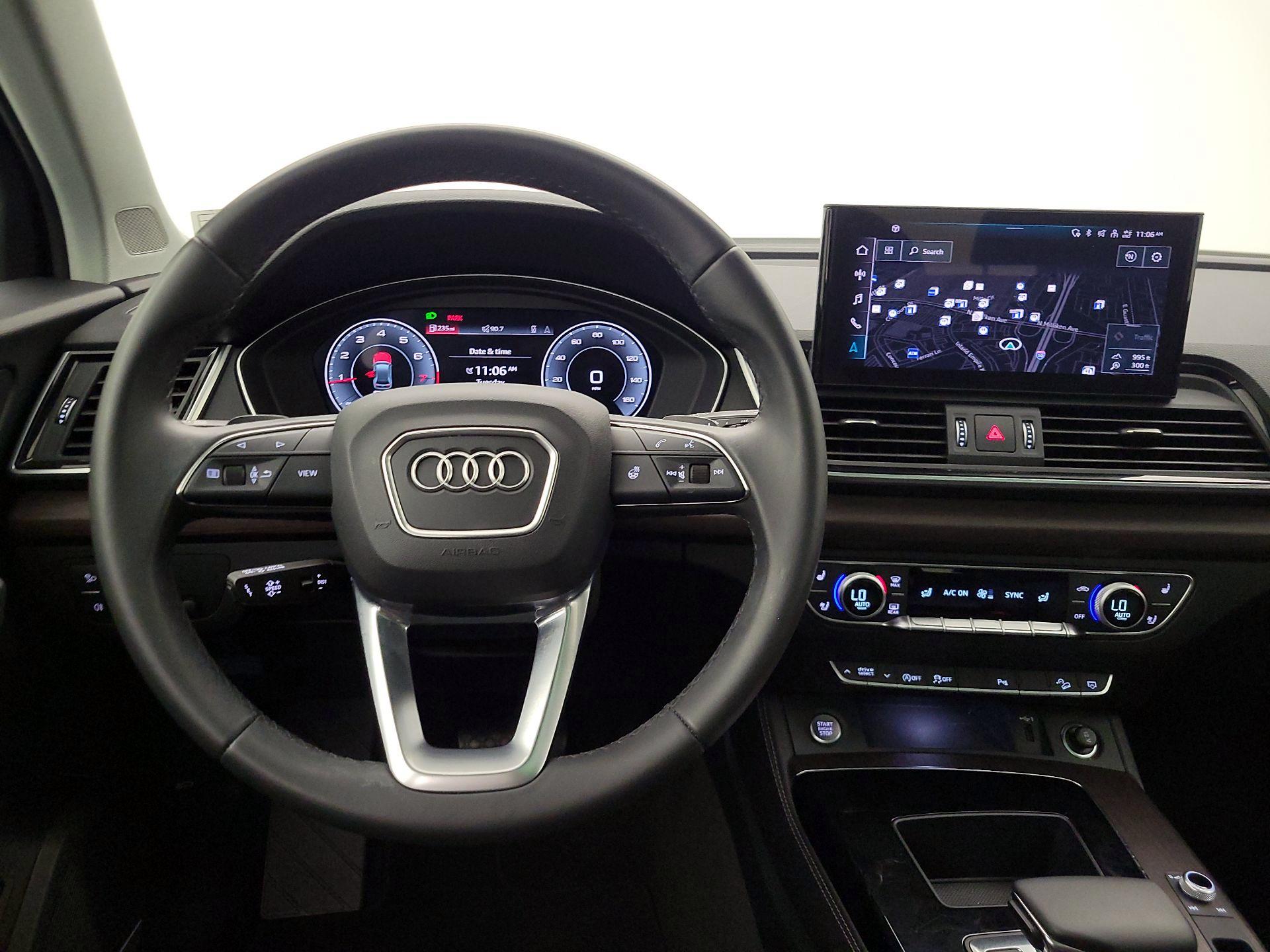 Thumbnail: 2023 Audi Q5 - 10
