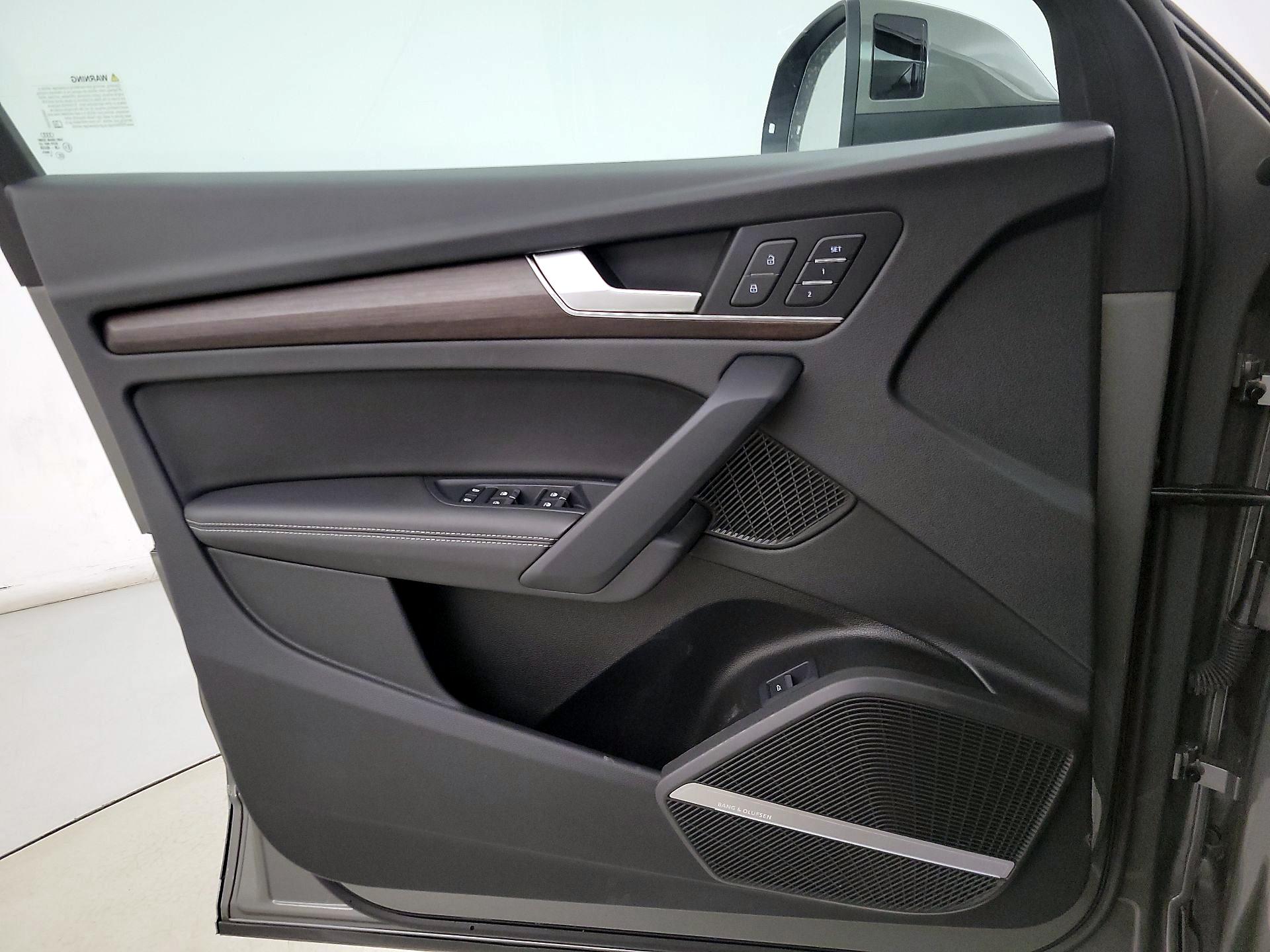 Thumbnail: 2023 Audi Q5 - 12