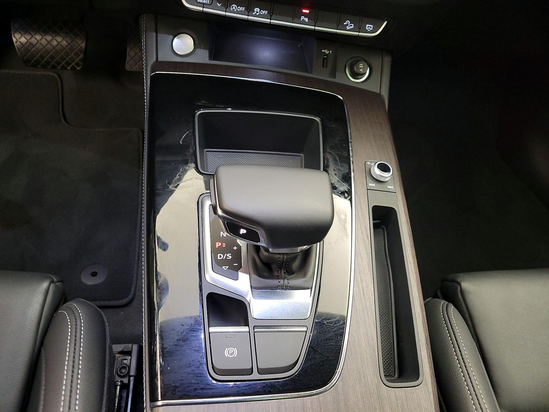 Thumbnail: 2023 Audi Q5 - 18