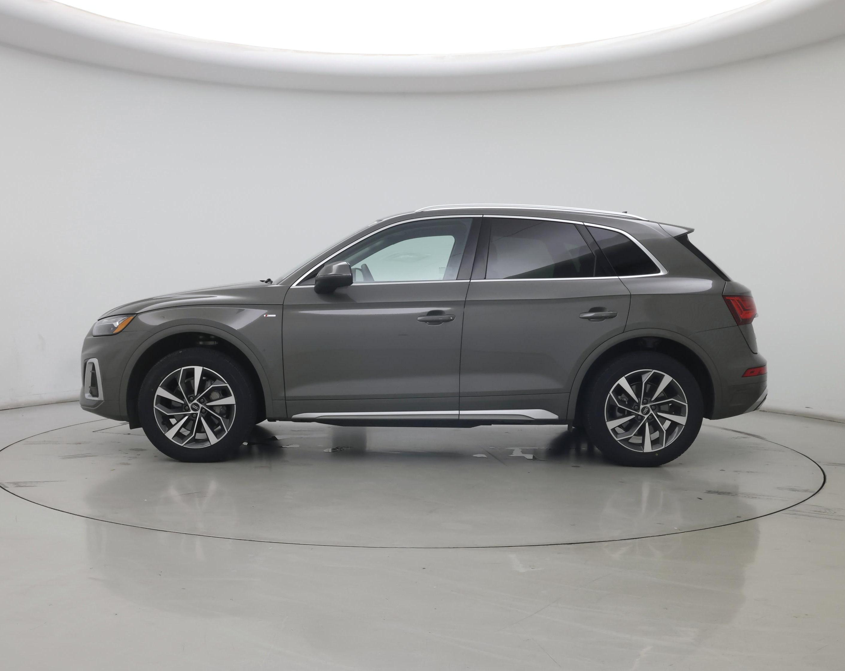 Thumbnail: 2023 Audi Q5 - 3