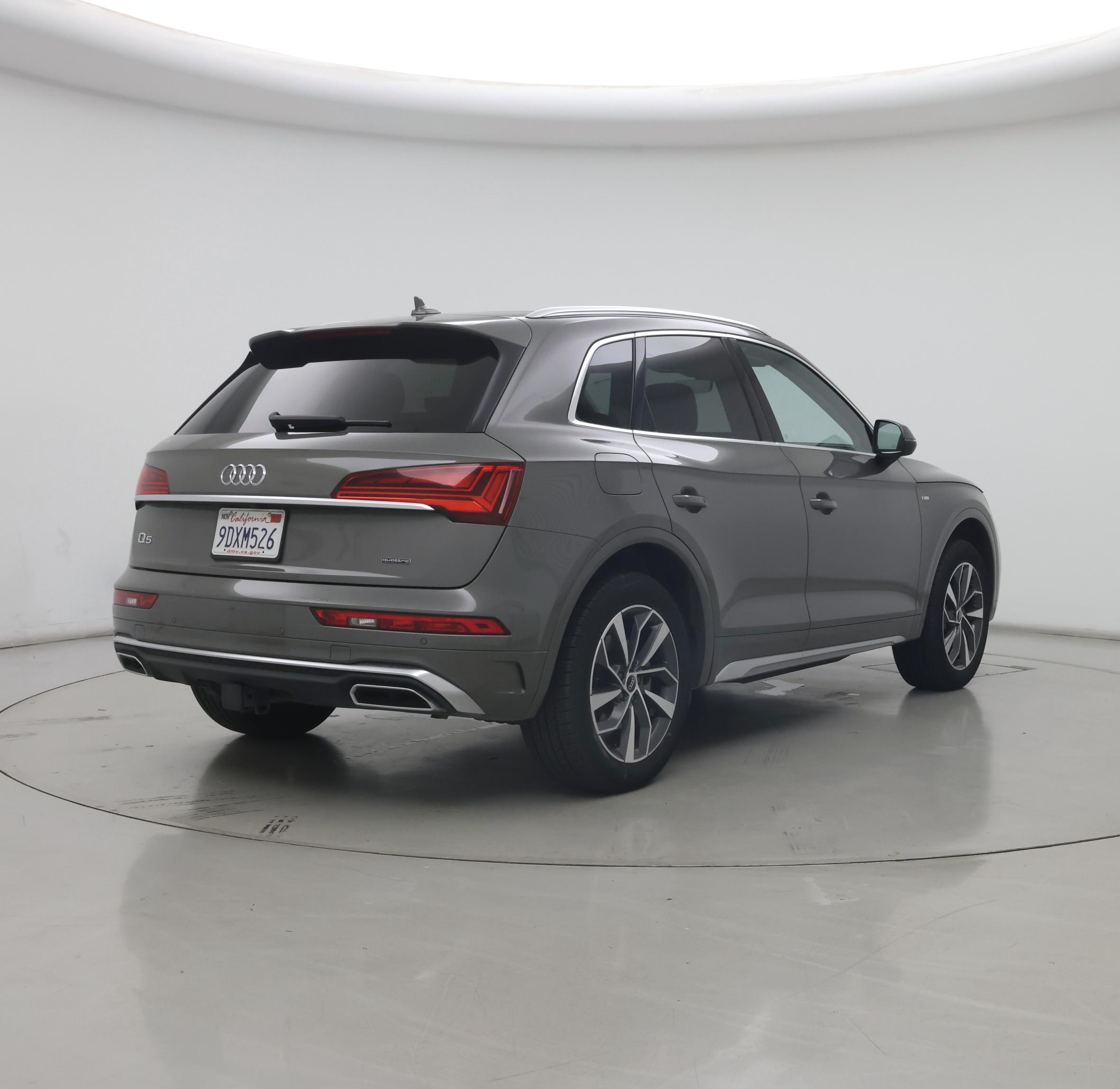 Thumbnail: 2023 Audi Q5 - 8