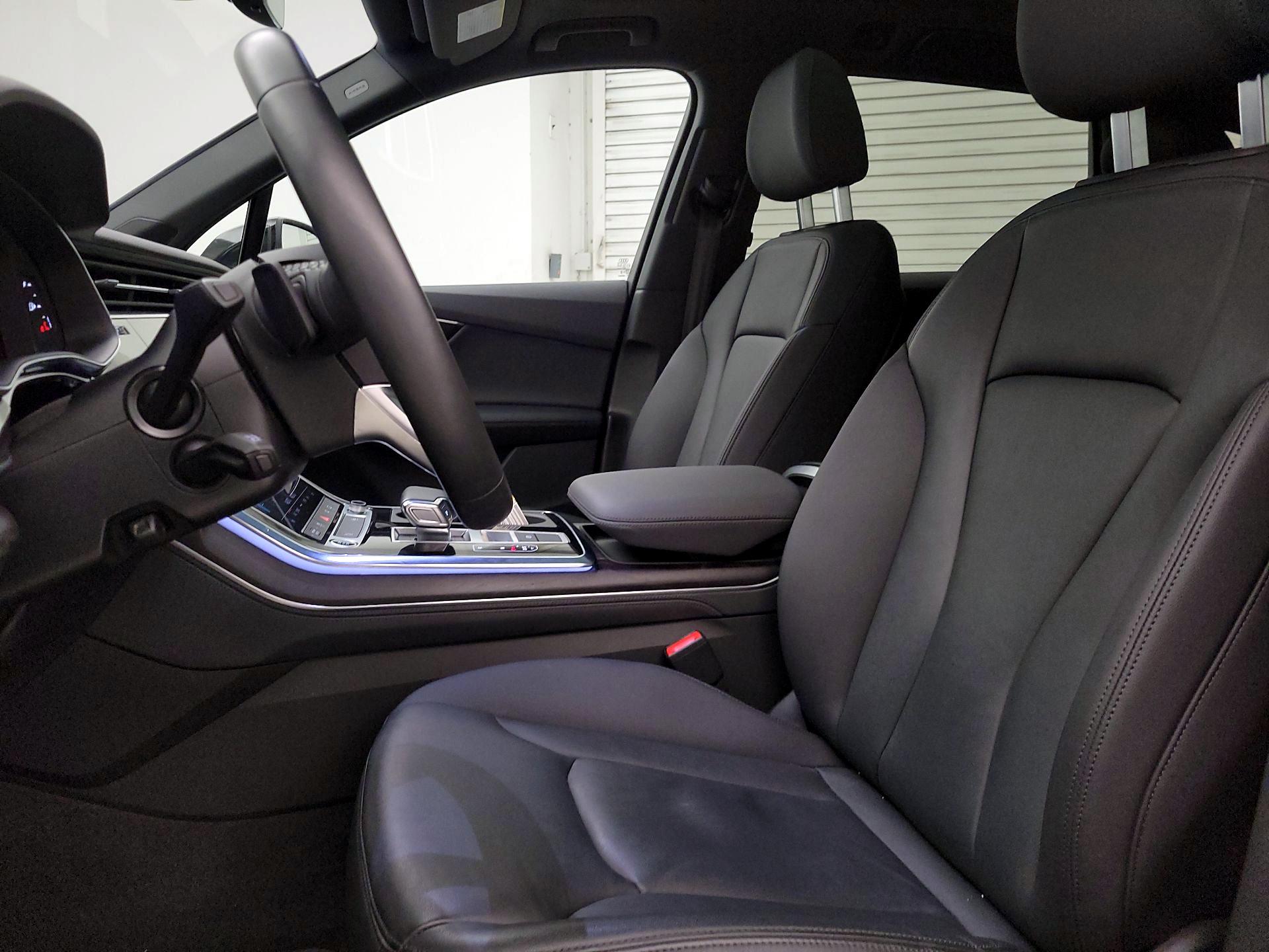 Thumbnail: 2023 Audi Q7 - 11