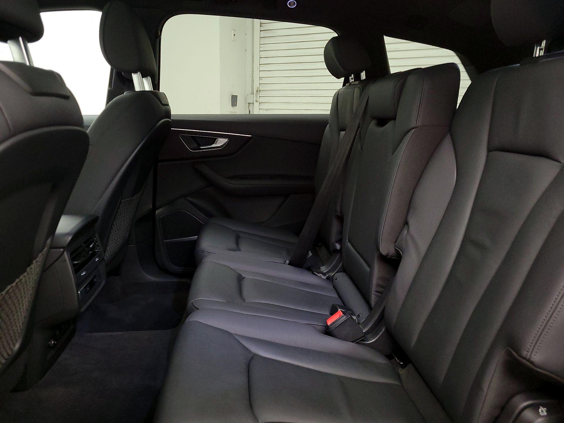 Thumbnail: 2023 Audi Q7 - 20