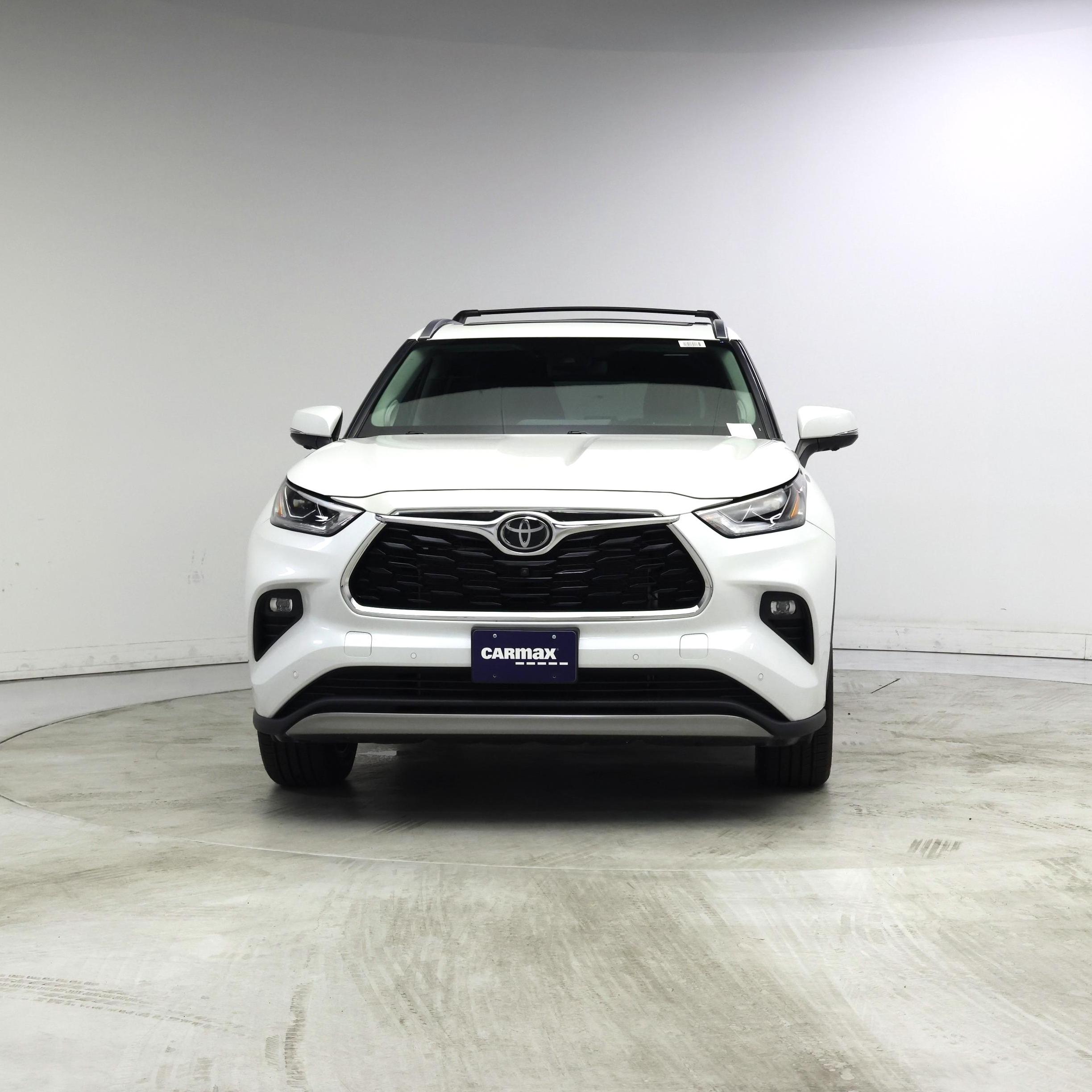 Thumbnail: 2023 Toyota Highlander - 5