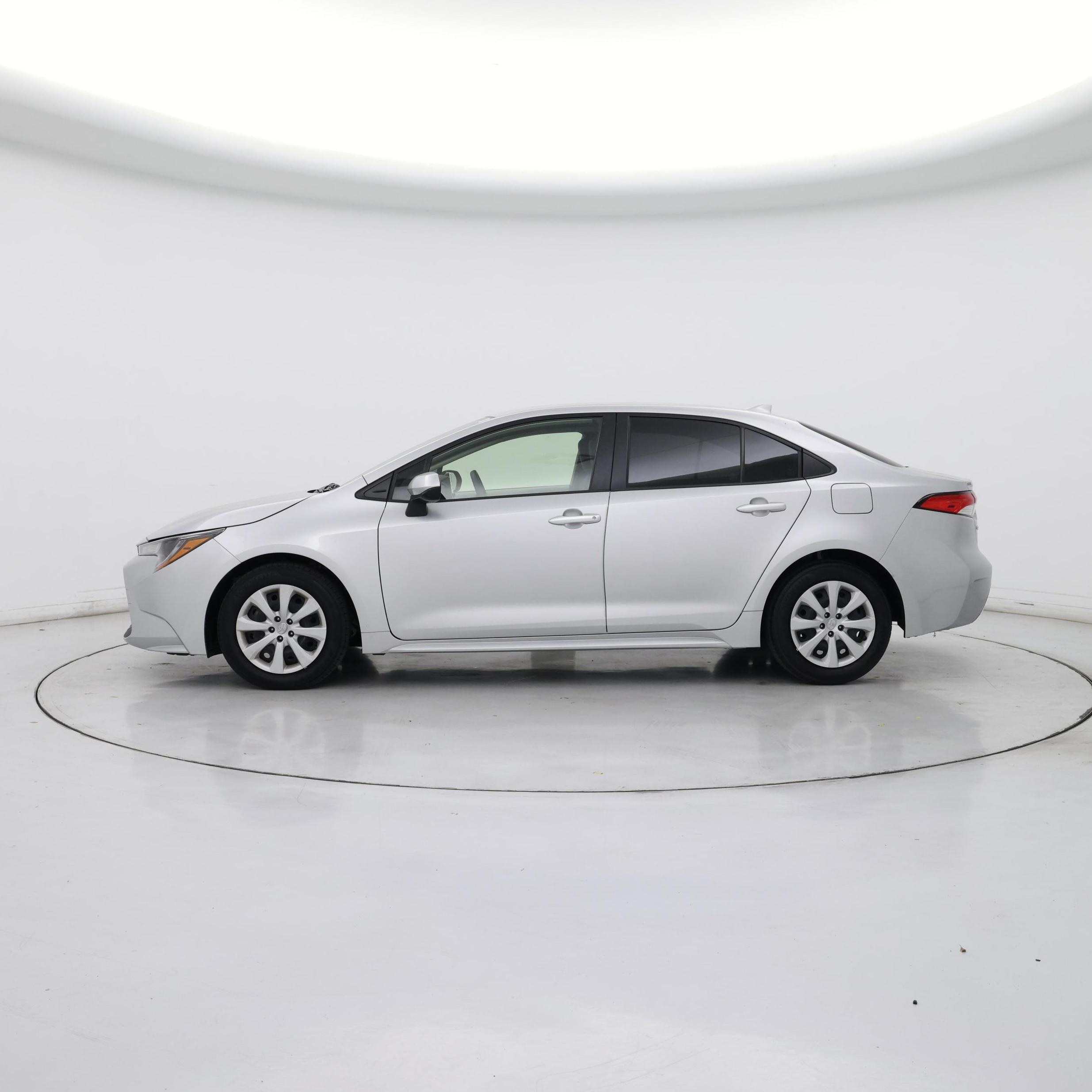 Thumbnail: 2022 Toyota Corolla - 3