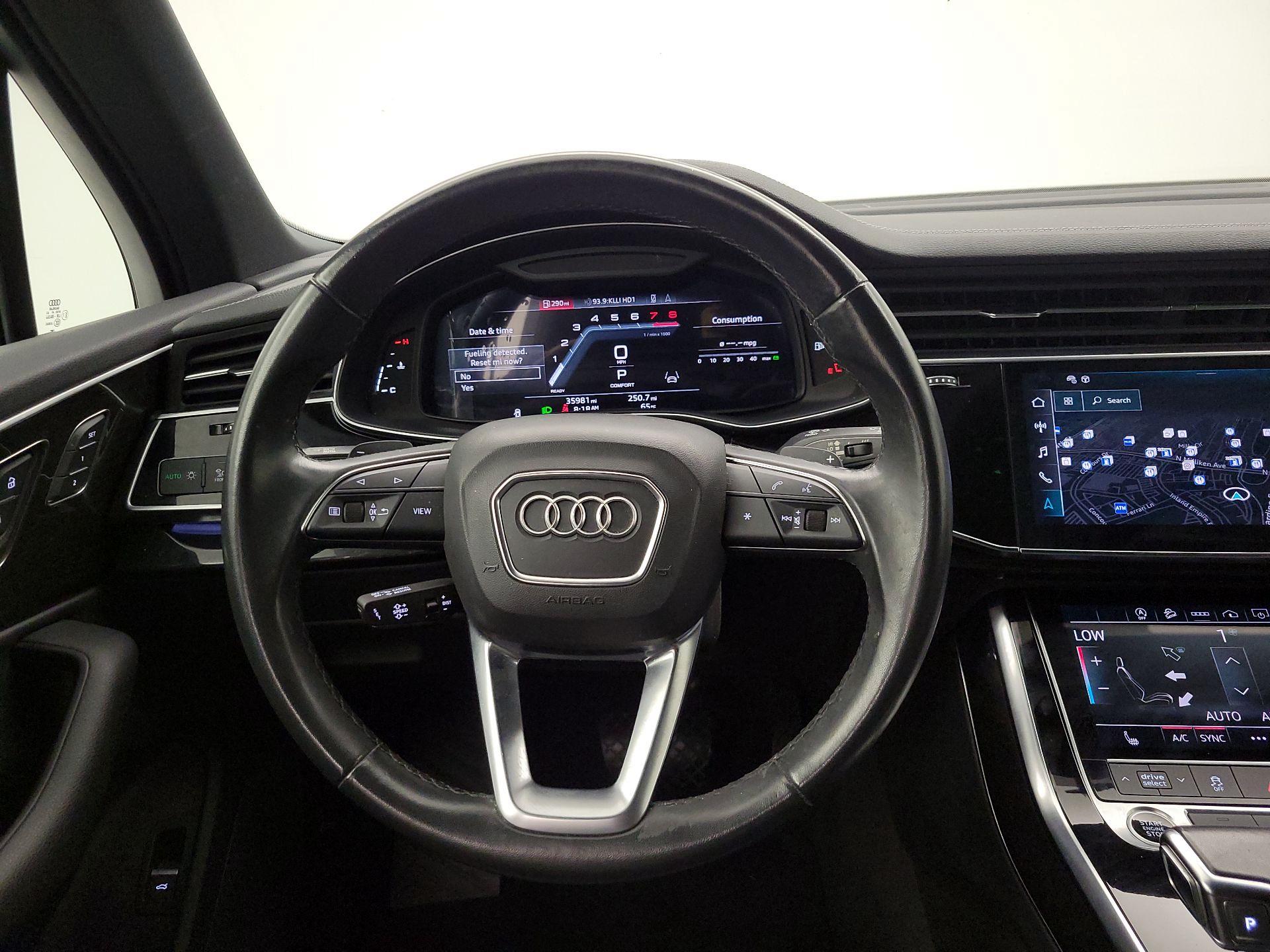 Thumbnail: 2023 Audi Q7 - 10