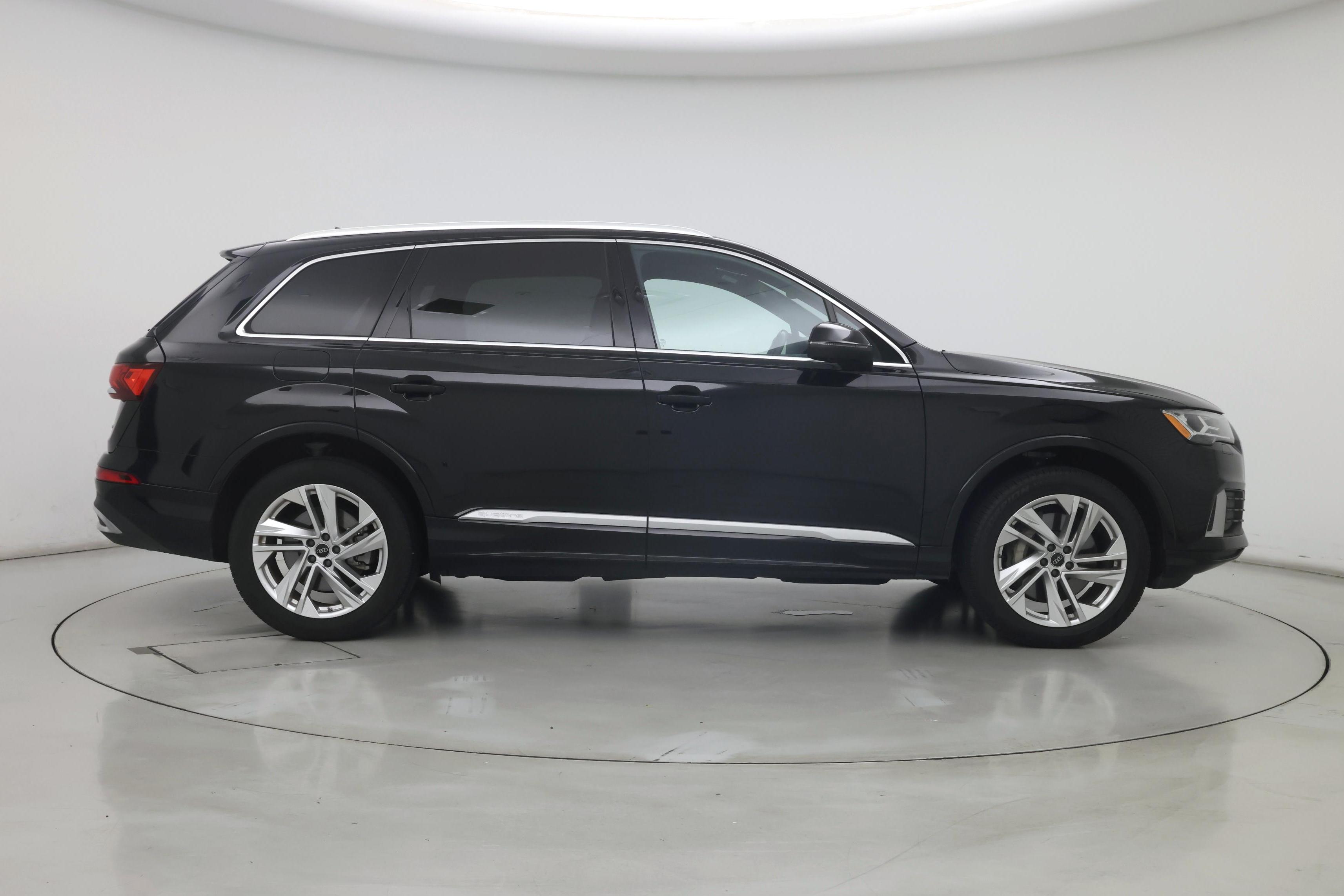 Thumbnail: 2023 Audi Q7 - 7