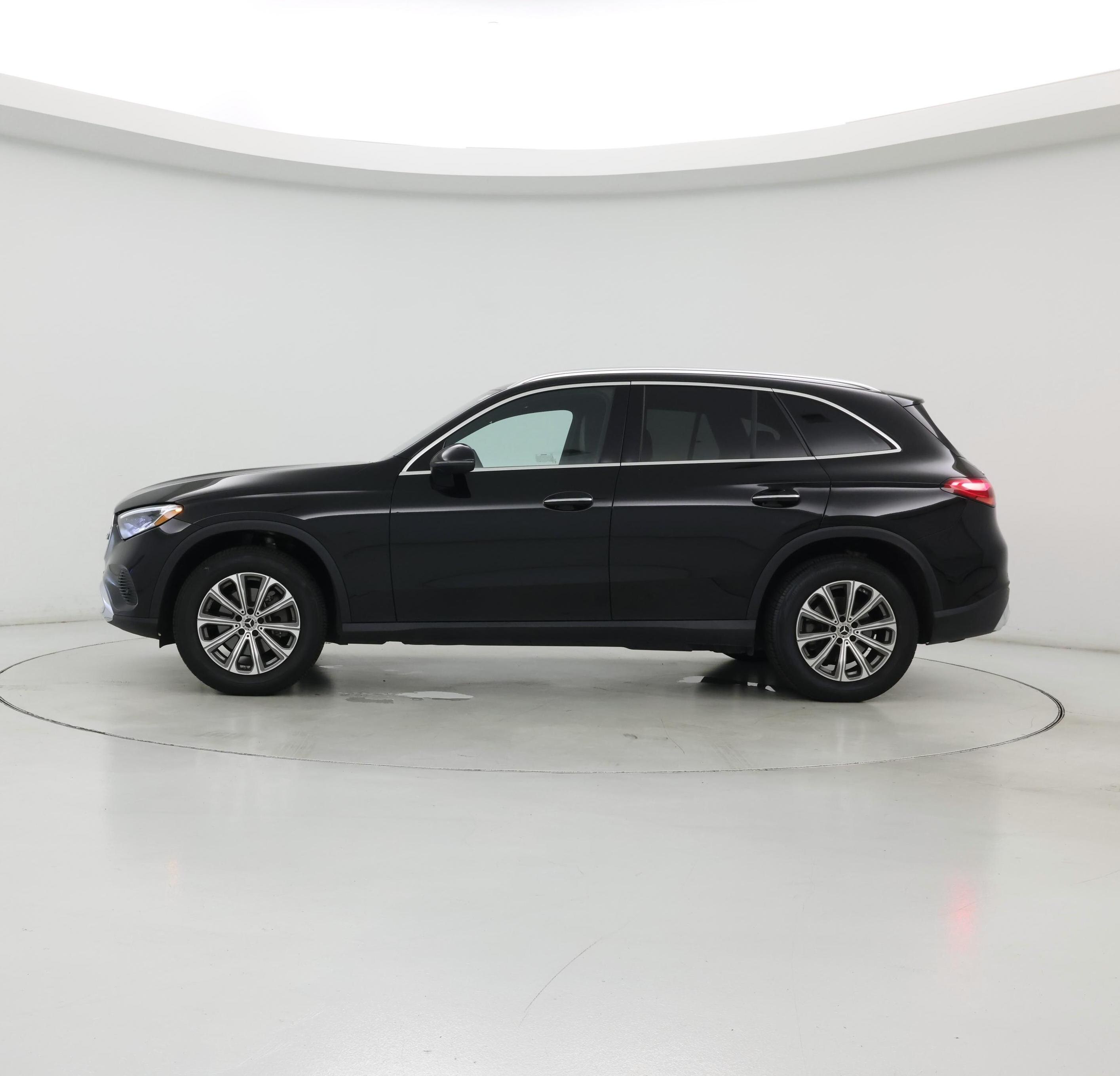Thumbnail: 2024 Mercedes-Benz GLC - 3