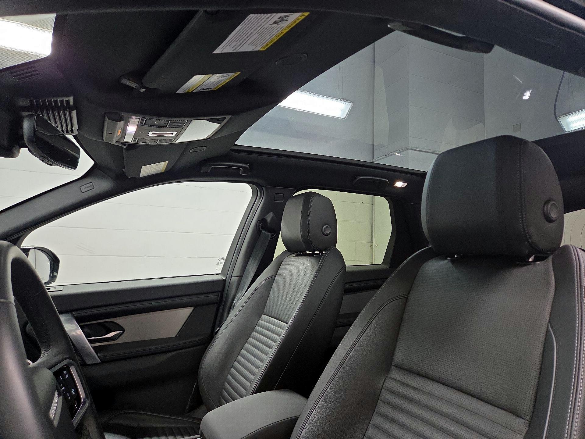 Thumbnail: 2025 Land Rover Discovery Sport - 19