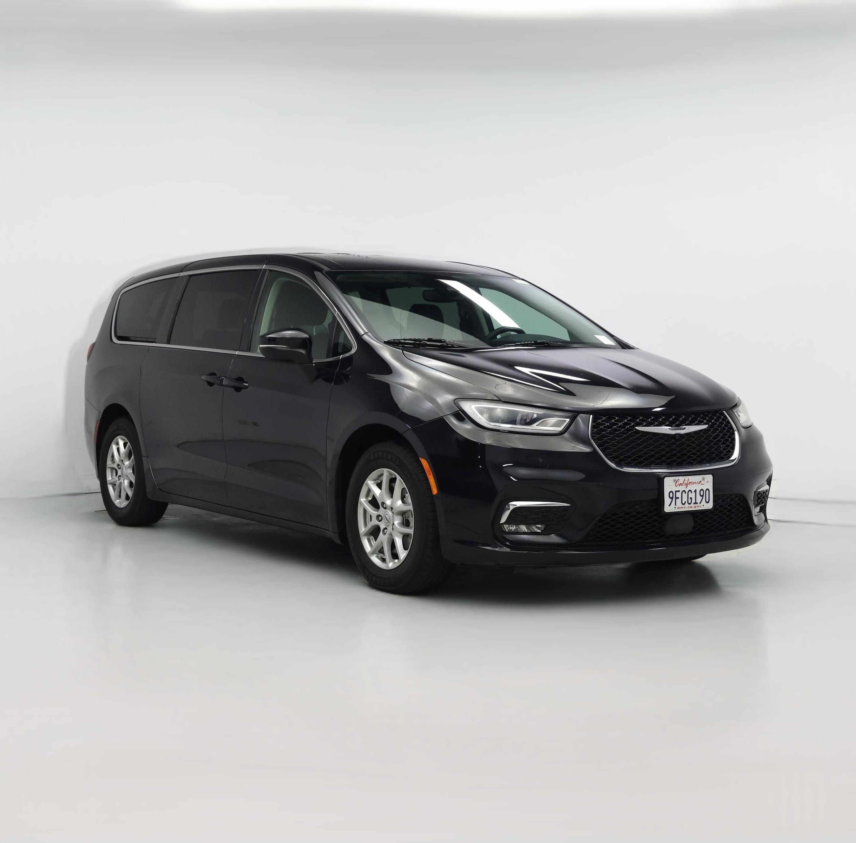 Thumbnail: 2023 Chrysler Pacifica - 1
