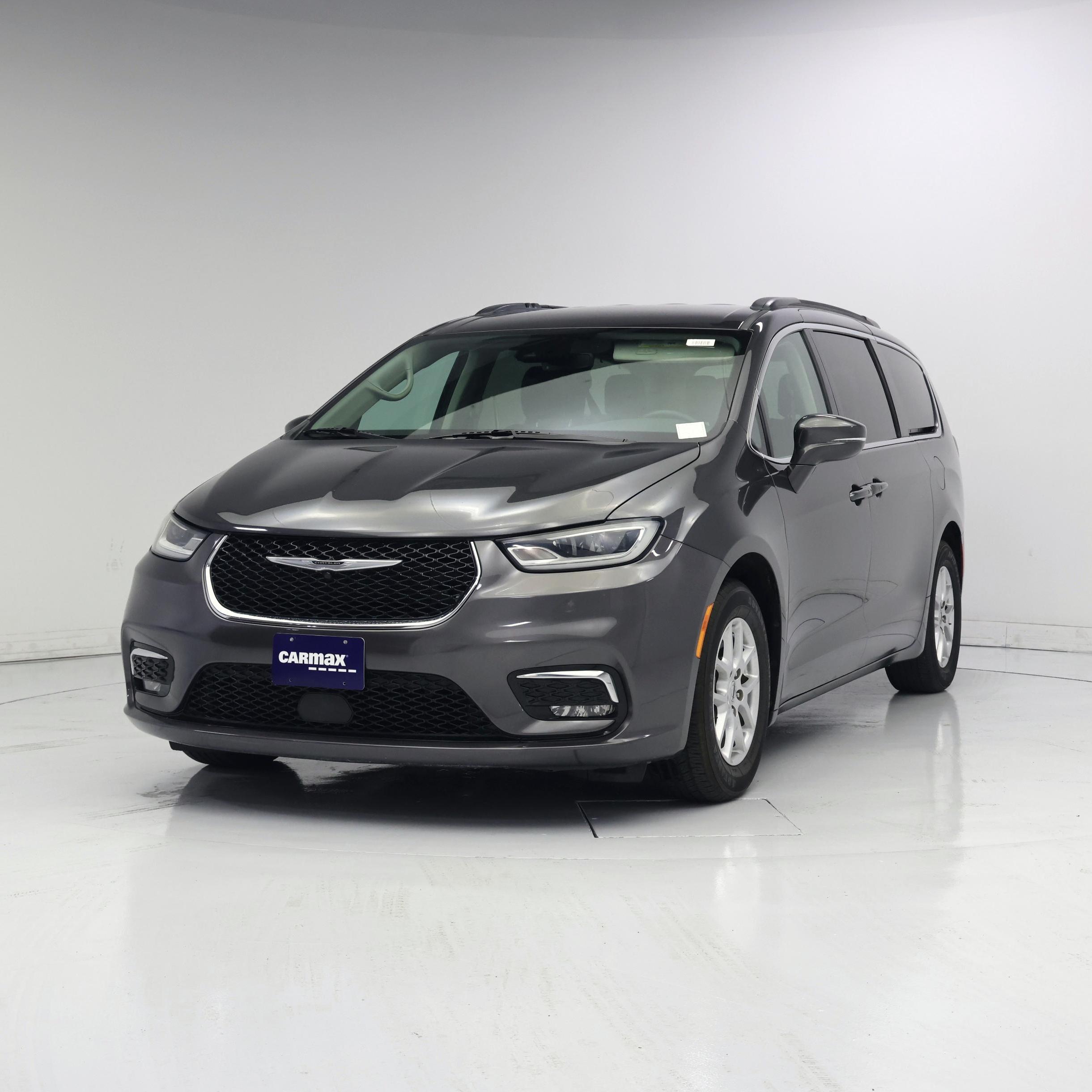 Thumbnail: 2022 Chrysler Pacifica - 4