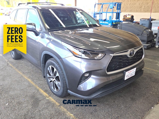 Gray 2023 Toyota Highlander SUV / Crossover Front-Wheel Drive Automatic
