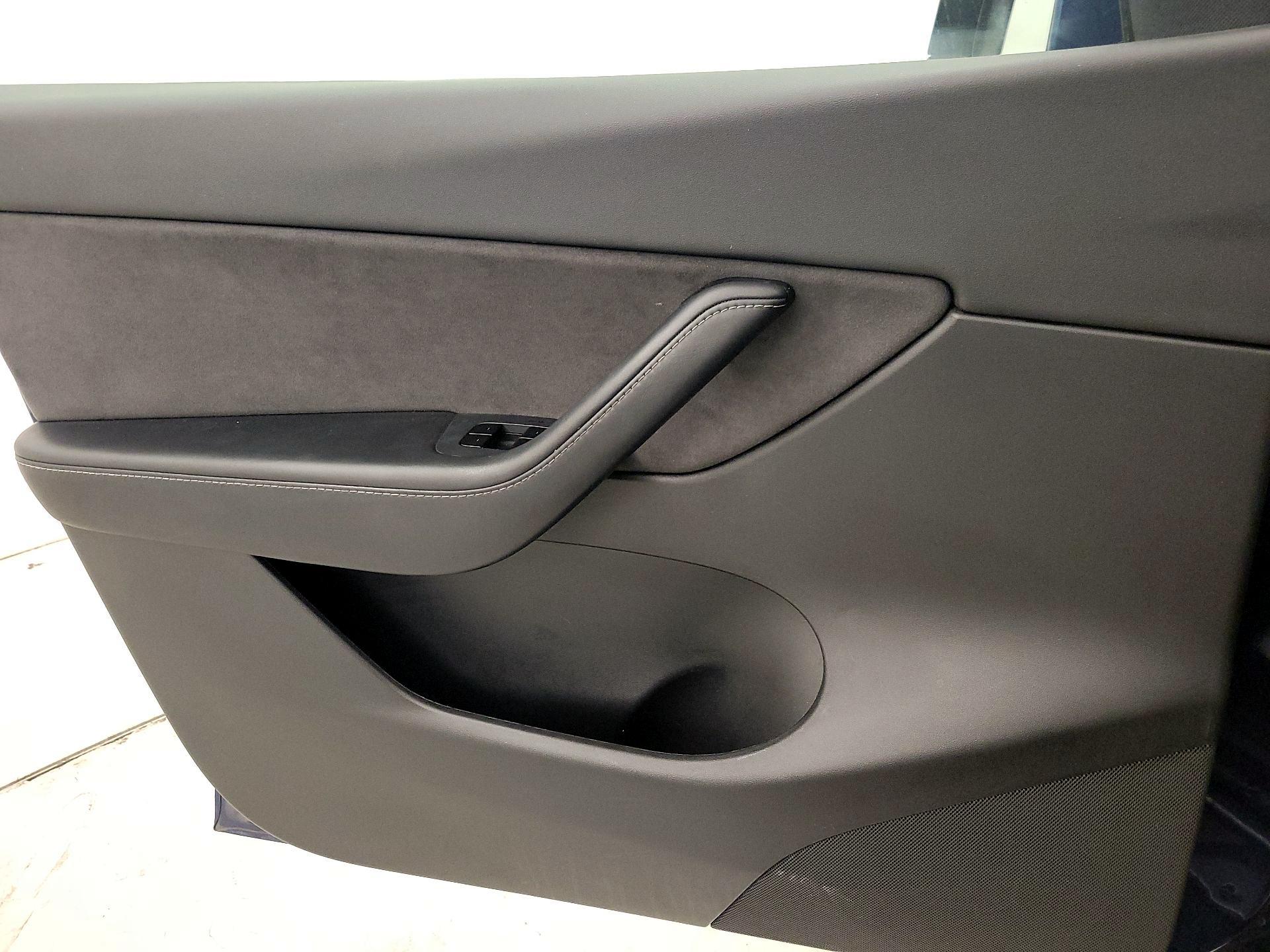 Thumbnail: 2021 Tesla Model Y - 12
