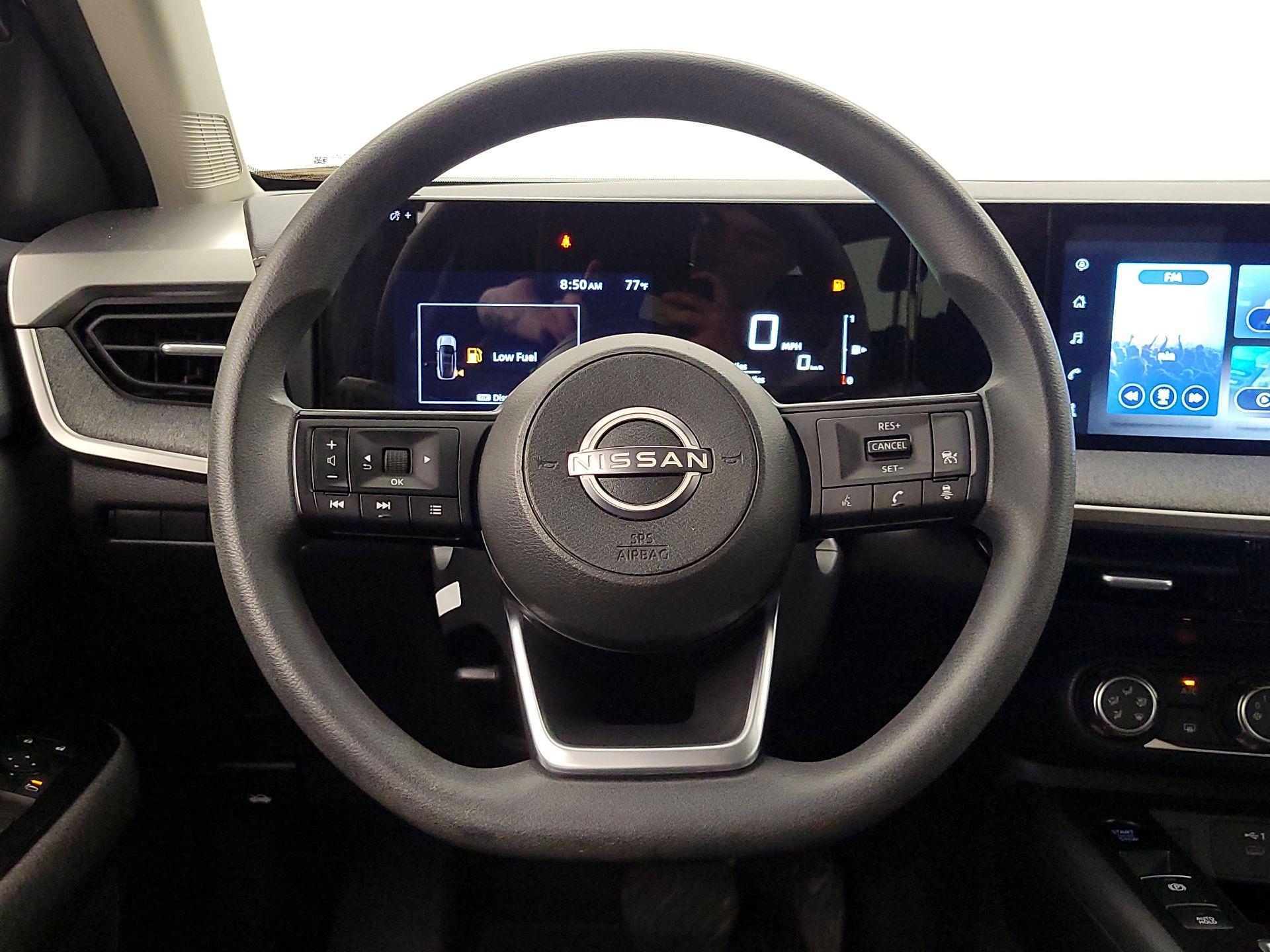 Thumbnail: 2025 Nissan Kicks - 10