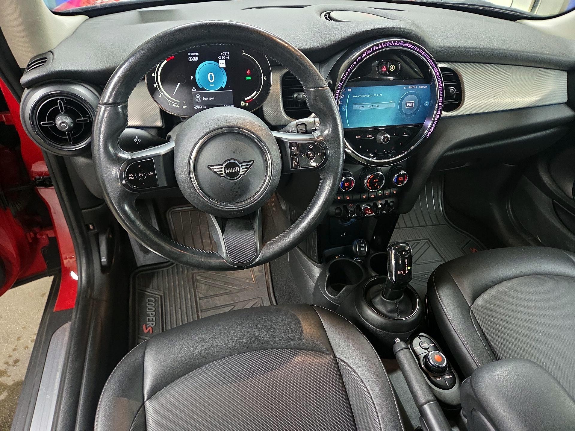Thumbnail: 2022 MINI Cooper Hardtop - 9