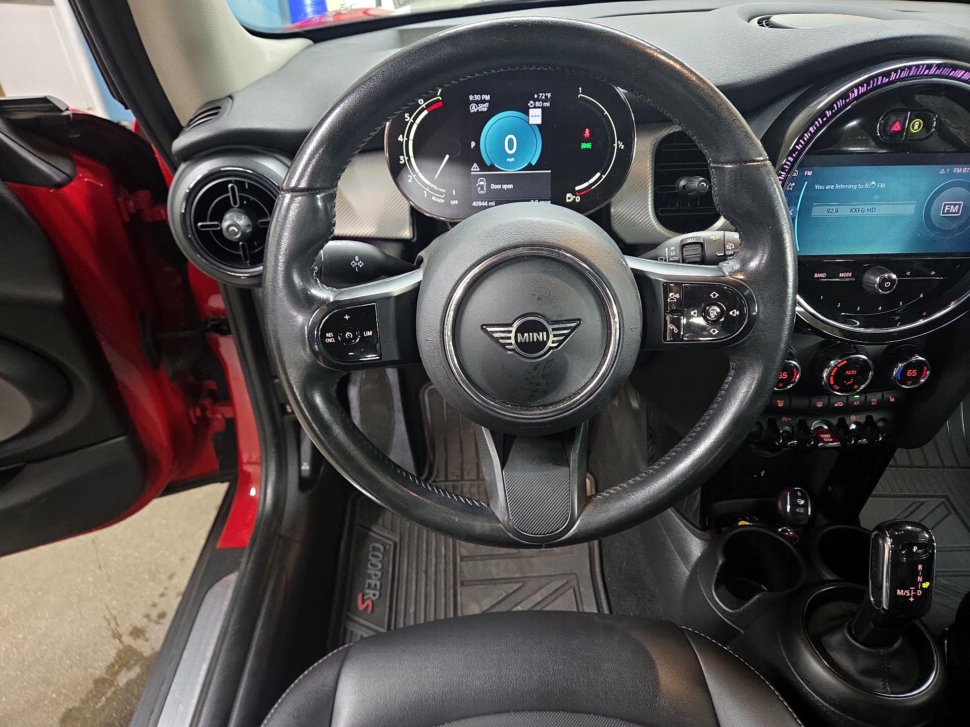 Thumbnail: 2022 MINI Cooper Hardtop - 10