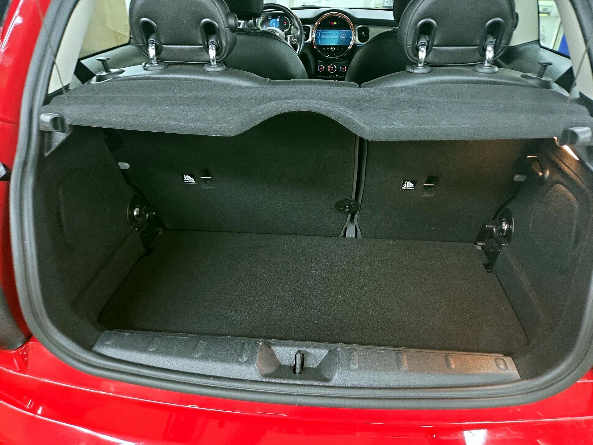 Thumbnail: 2022 MINI Cooper Hardtop - 16