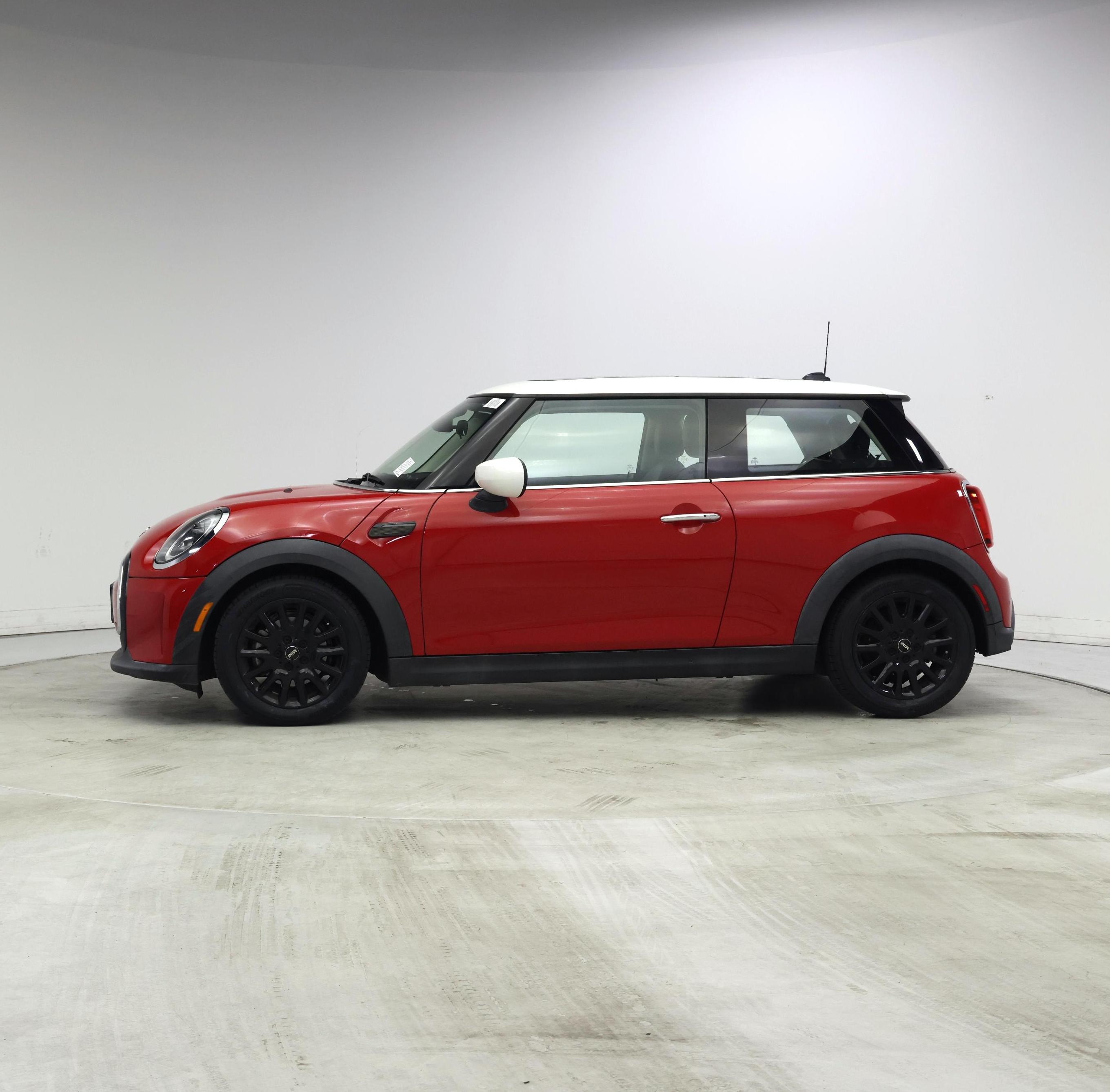 Thumbnail: 2022 MINI Cooper Hardtop - 3