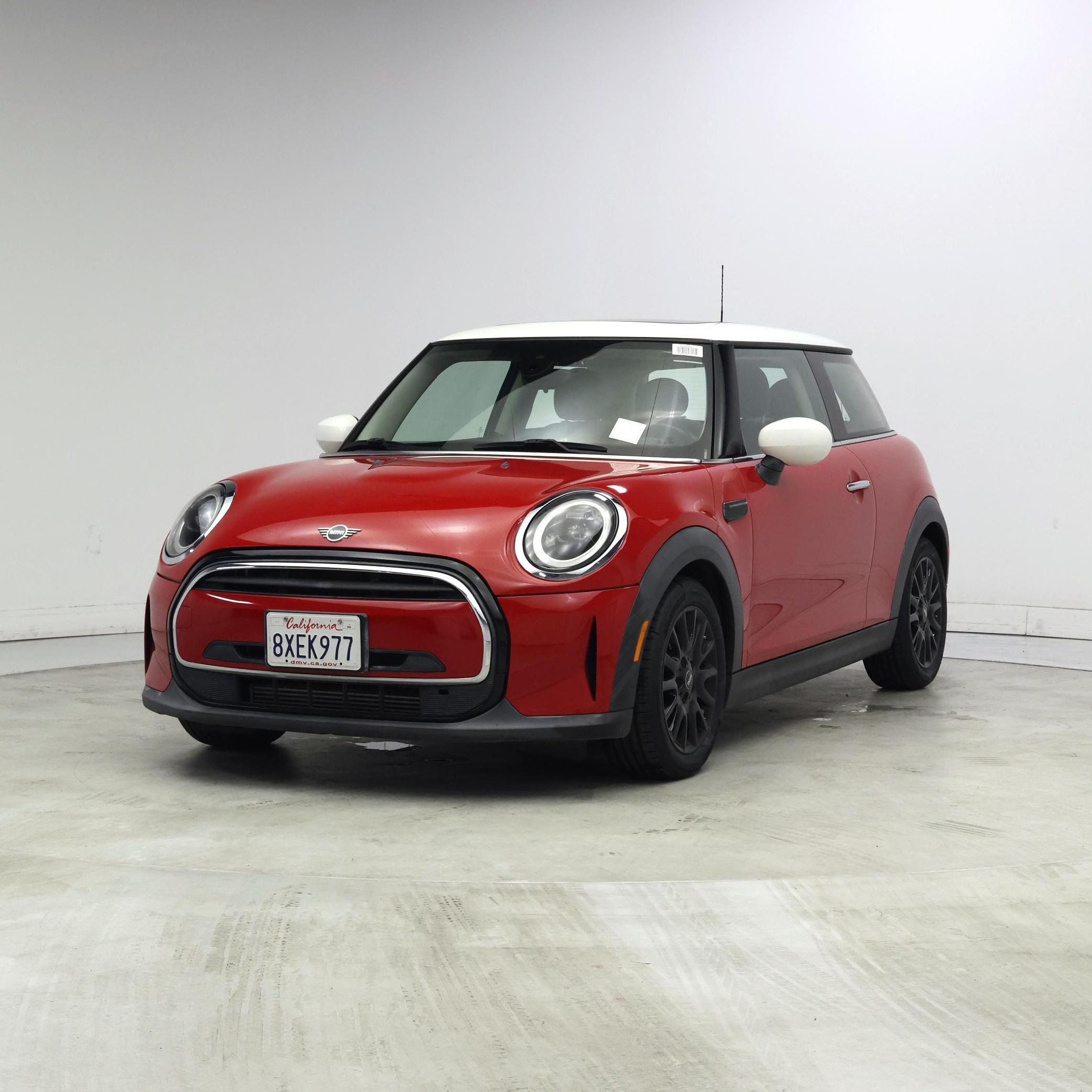 Thumbnail: 2022 MINI Cooper Hardtop - 4