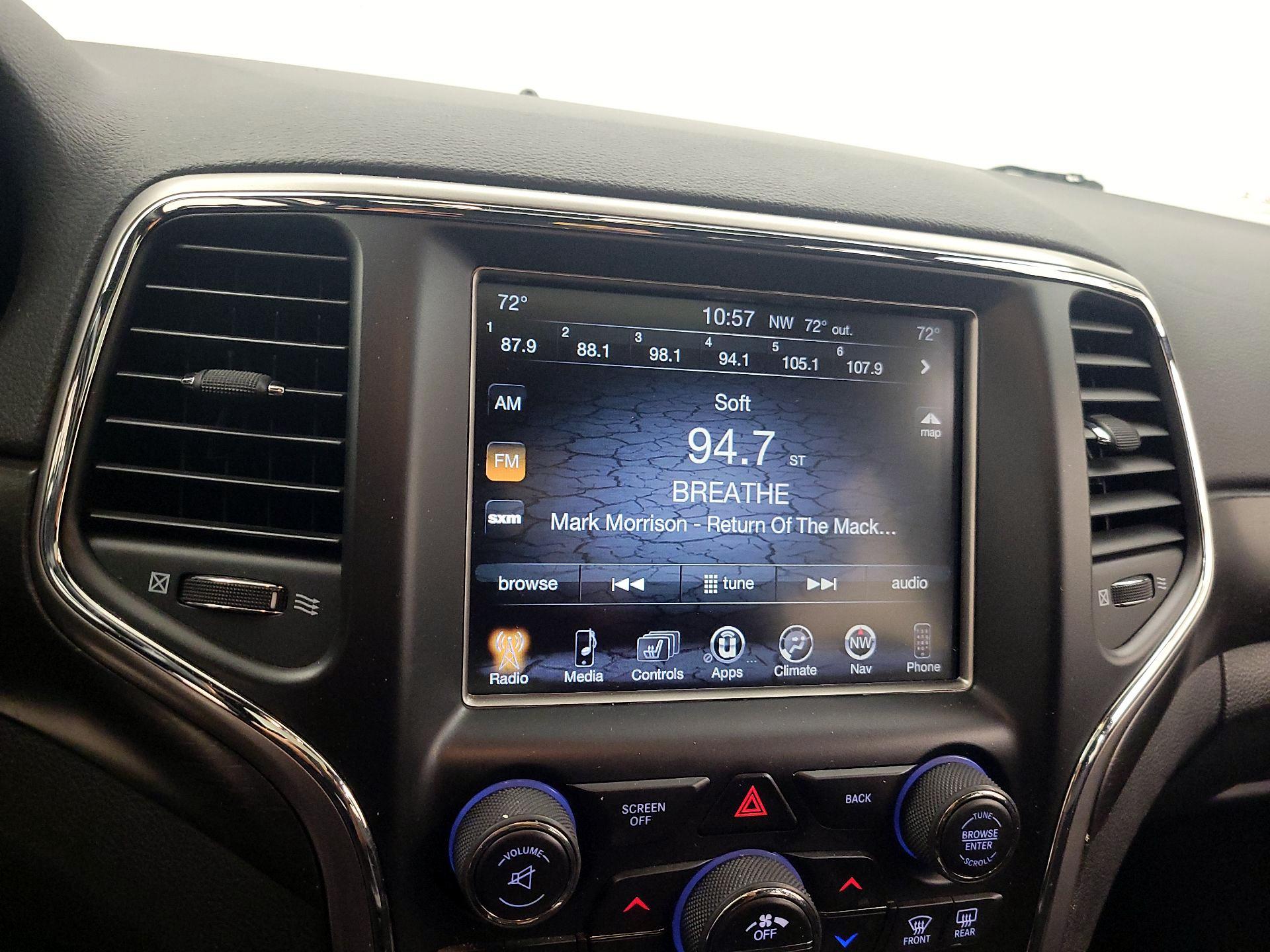 Thumbnail: 2017 Jeep Grand Cherokee - 15