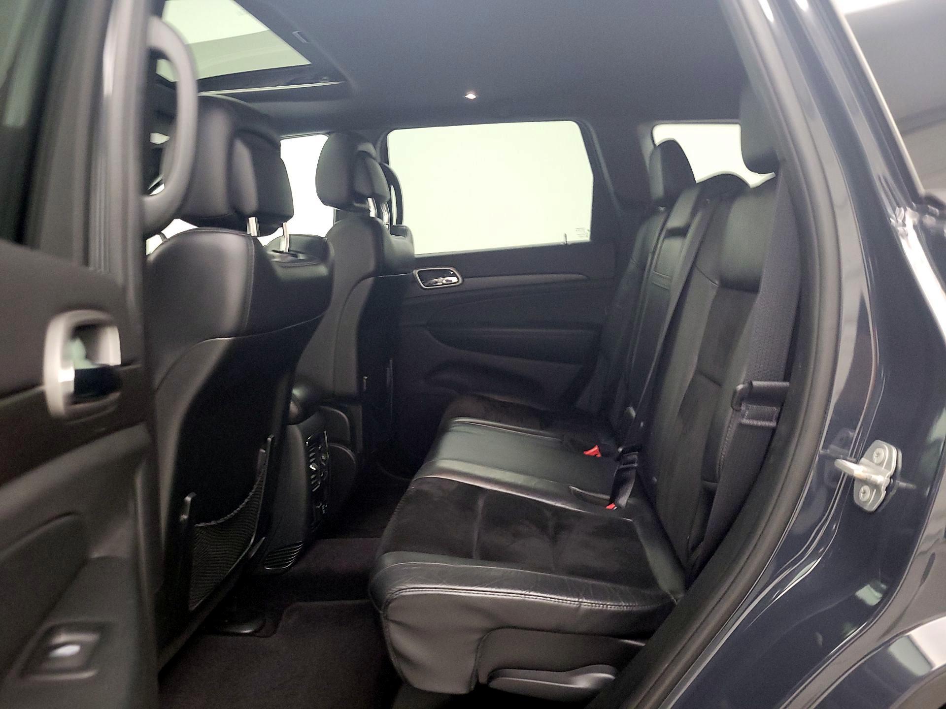 Thumbnail: 2017 Jeep Grand Cherokee - 20