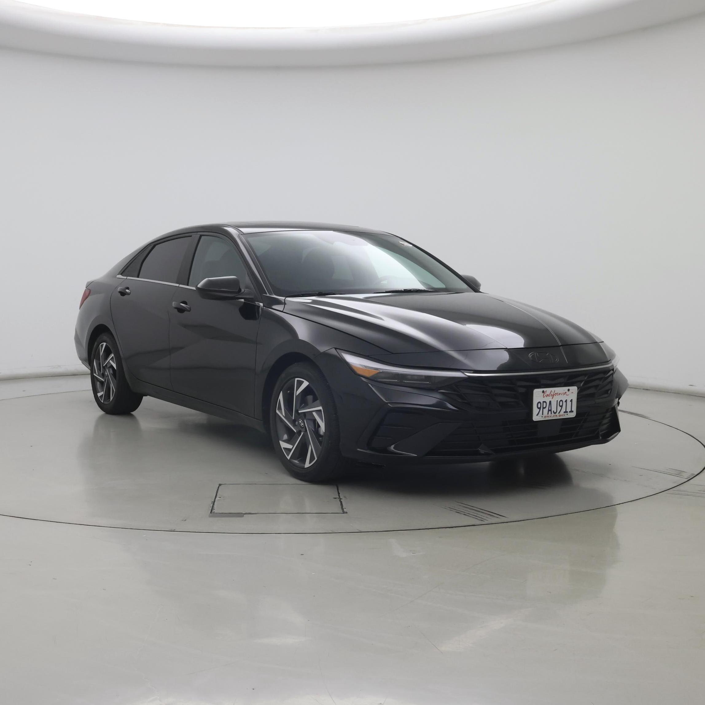 Black 2024 Hyundai Elantra Sedan Front-Wheel Drive Automatic