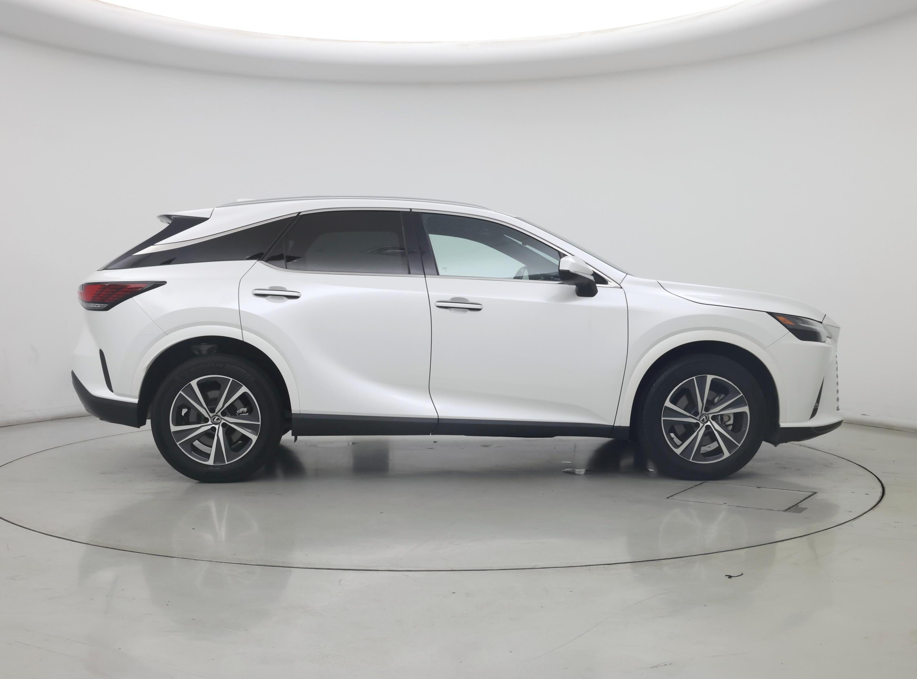 Thumbnail: 2023 Lexus RX - 7