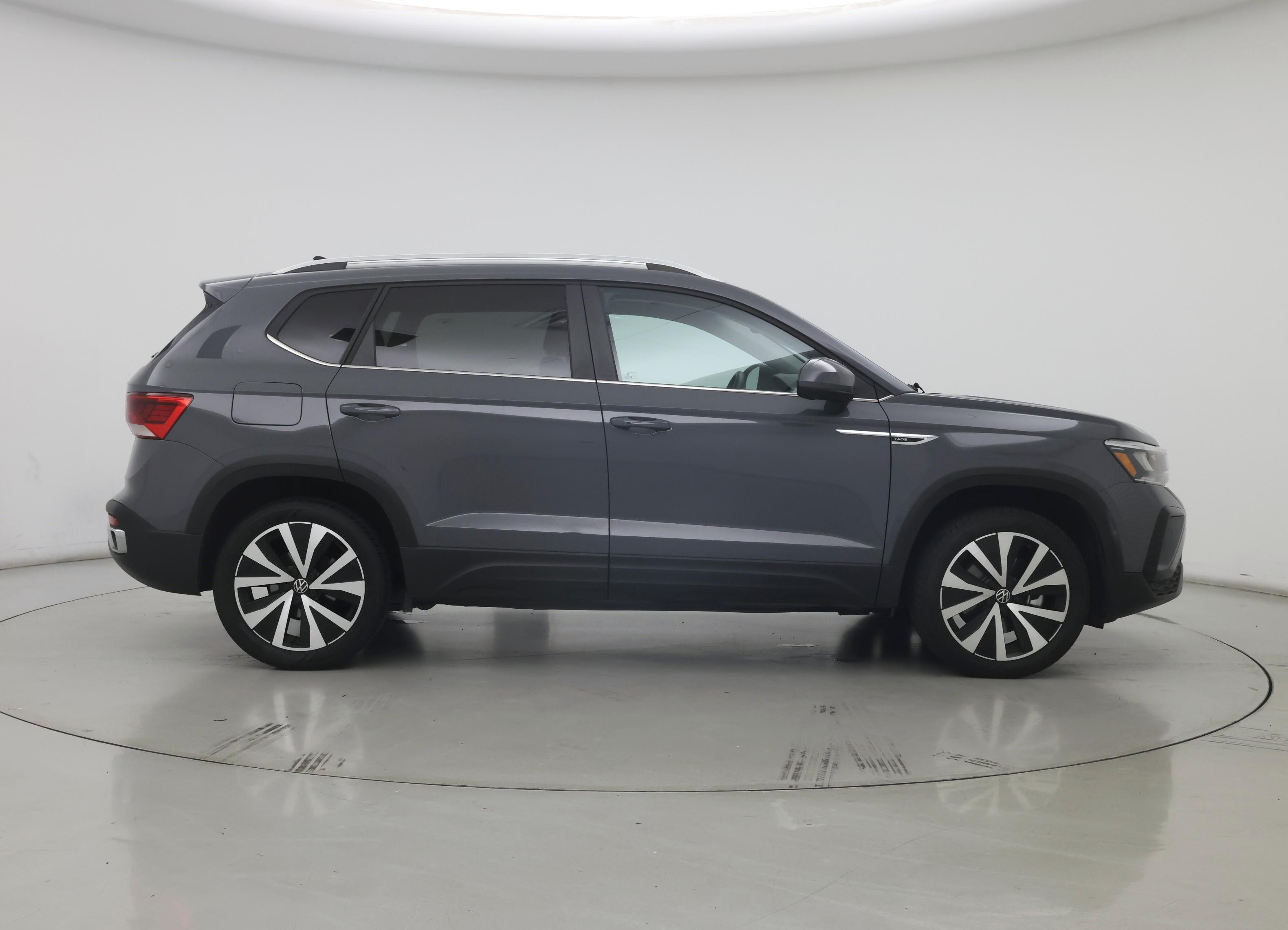 Thumbnail: 2023 Volkswagen Taos - 7