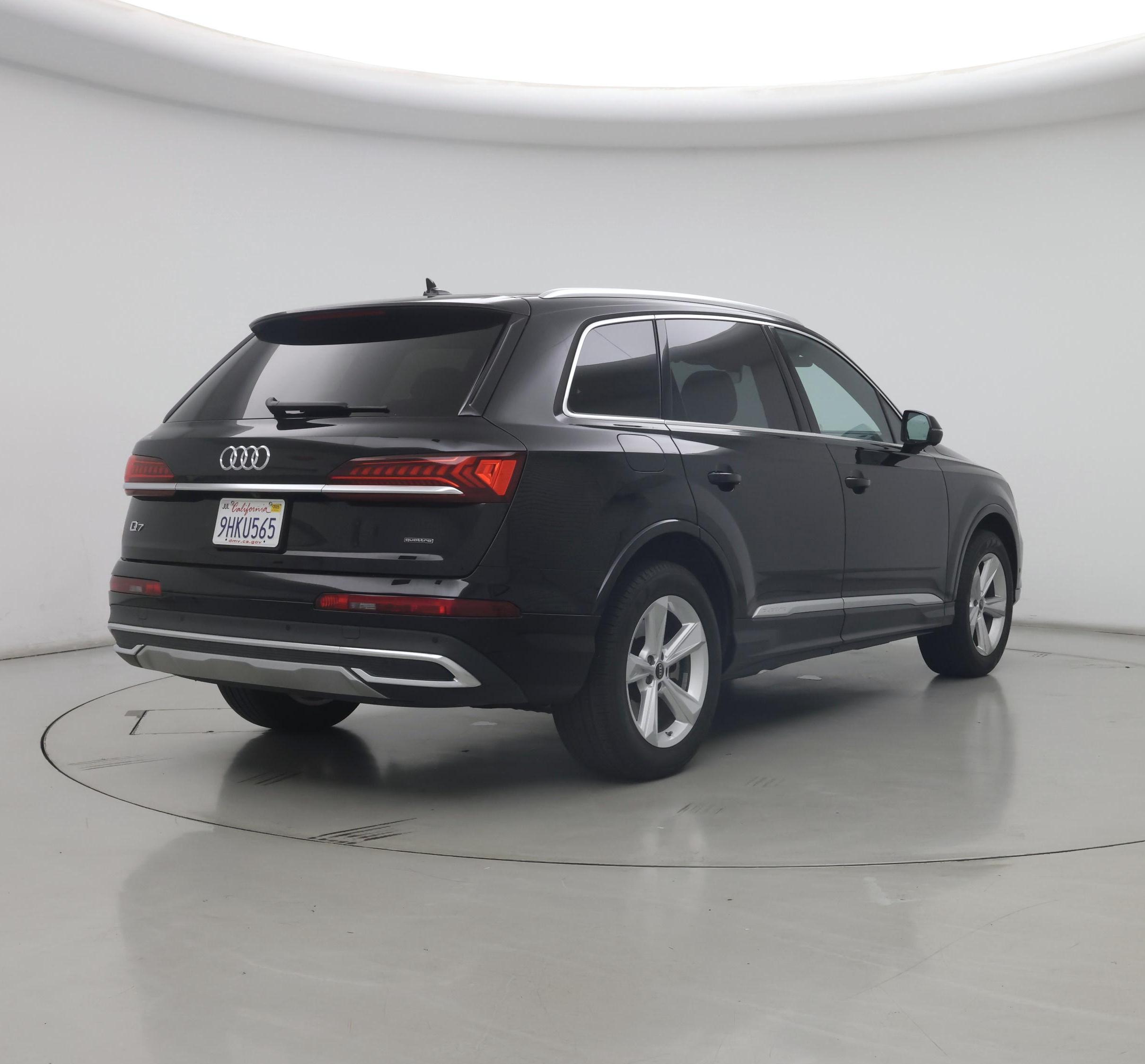 Thumbnail: 2023 Audi Q7 - 8