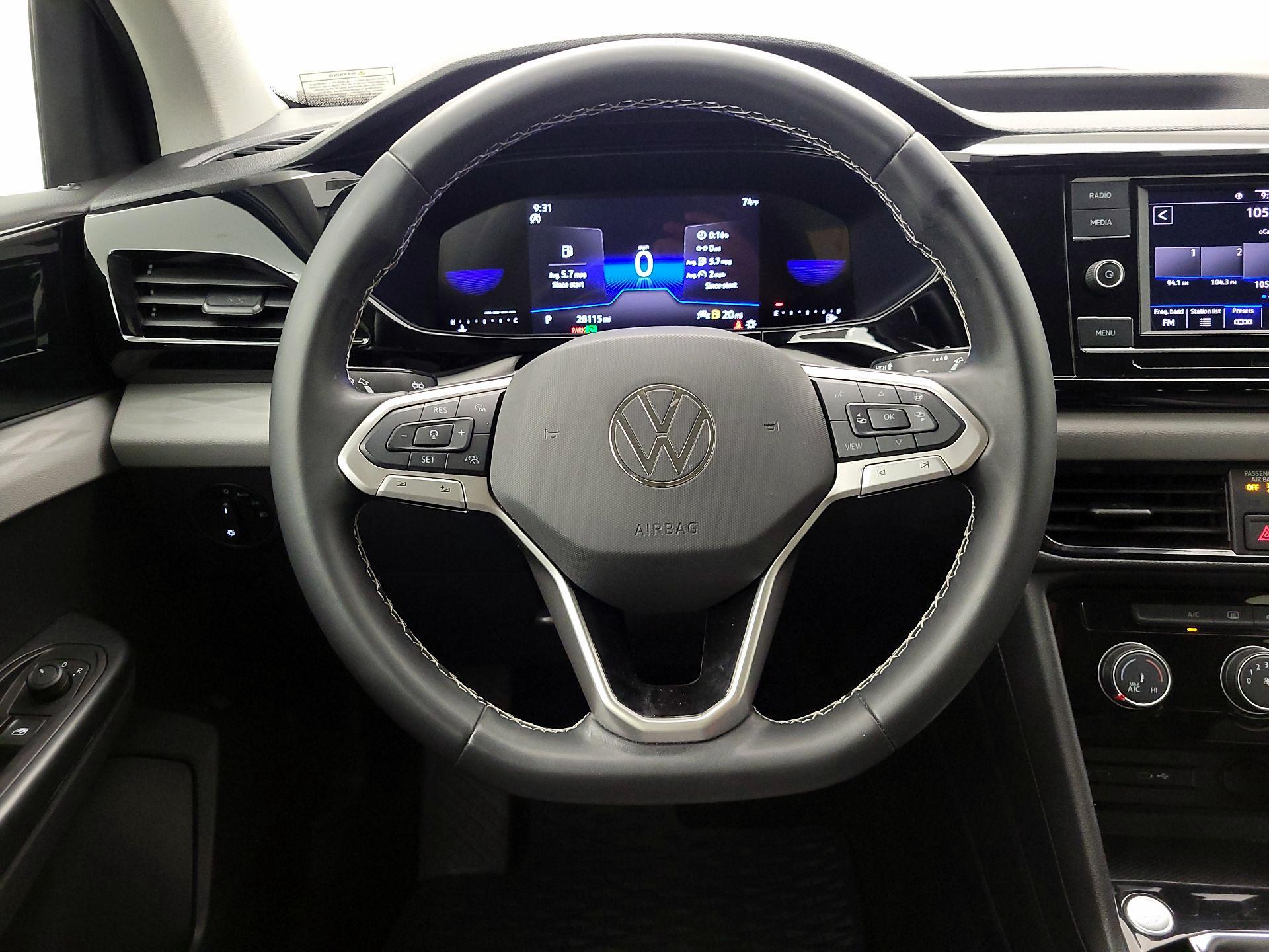 Thumbnail: 2024 Volkswagen Taos - 10