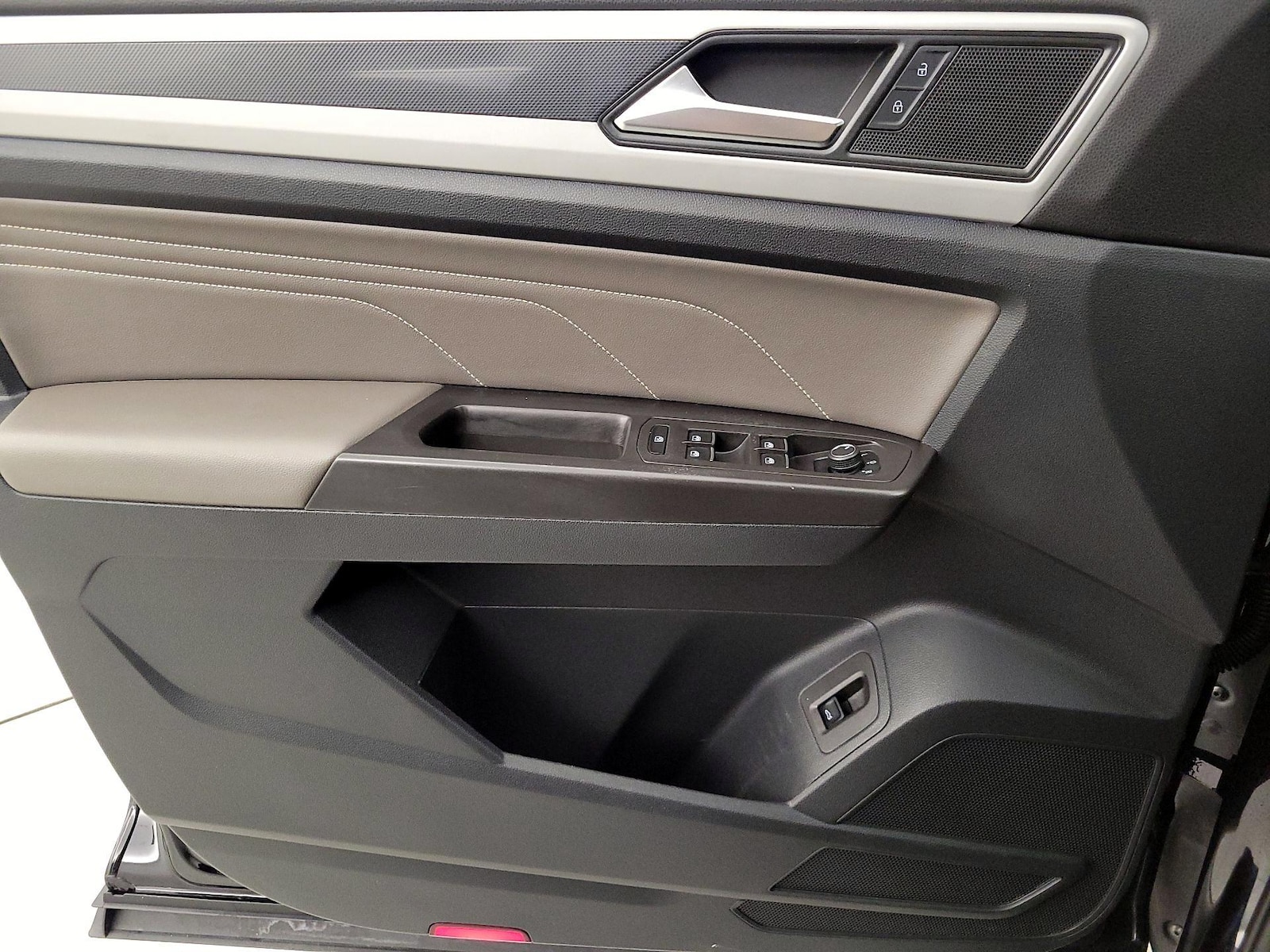2022 Volkswagen Atlas Cross Sport SEL - Photo 13