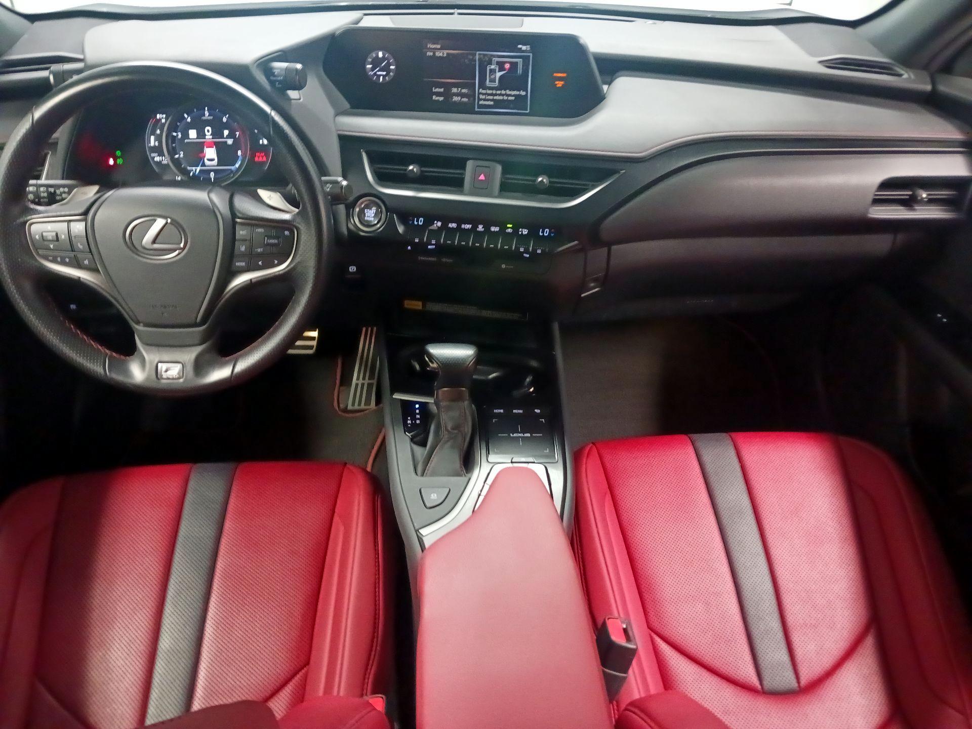 Thumbnail: 2022 Lexus UX - 9