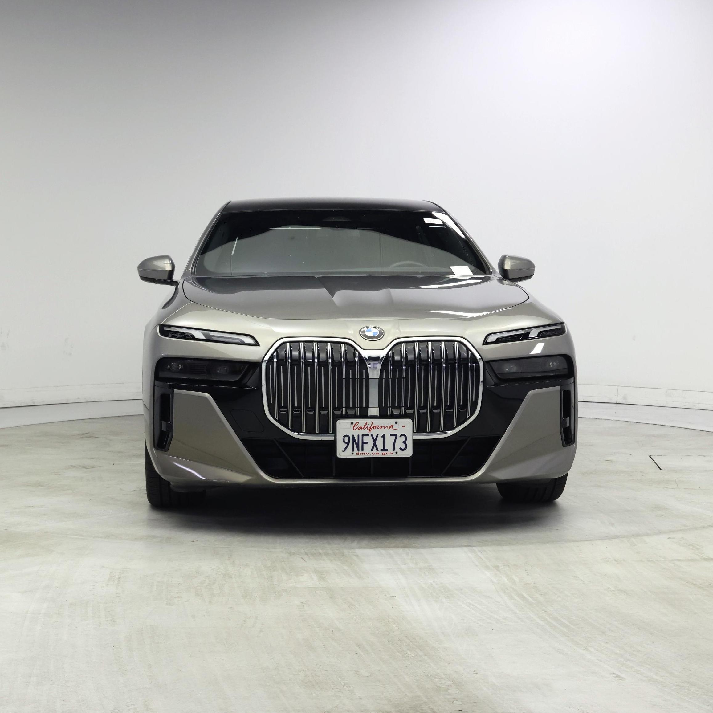 Thumbnail: 2025 BMW 7 Series - 5