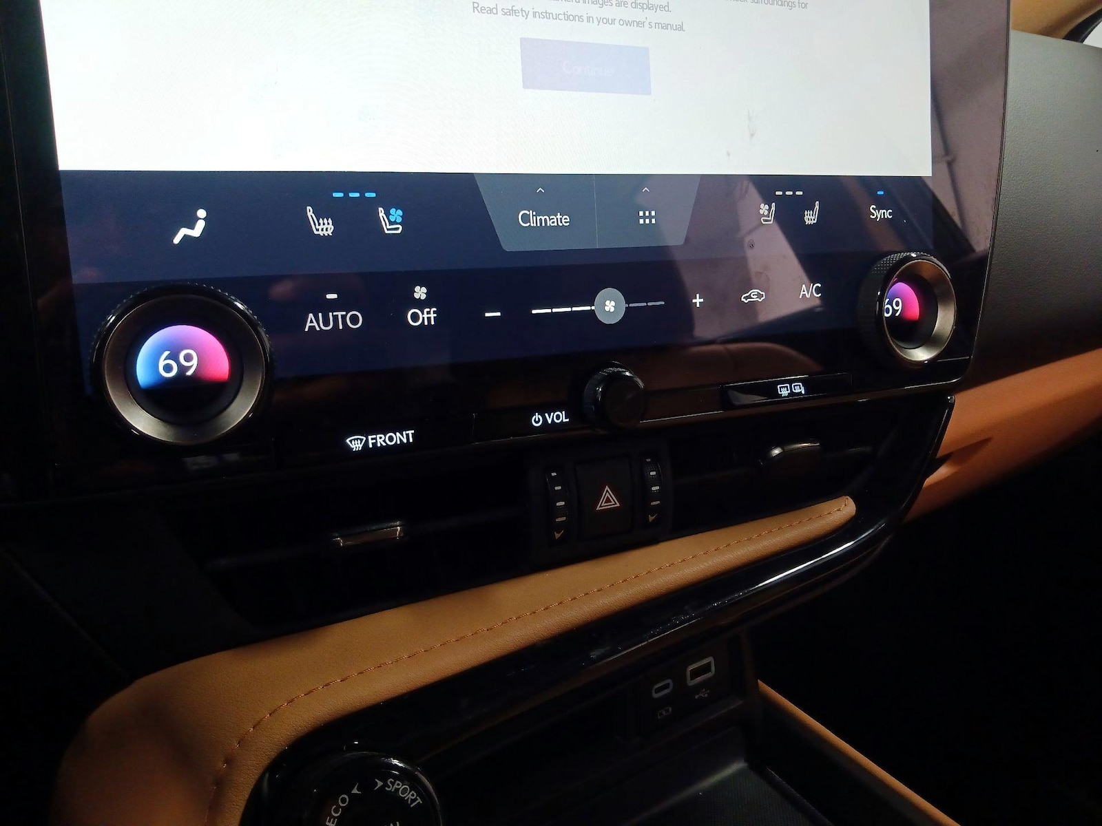 2025 Lexus NX Hybrid 350h - Photo 17