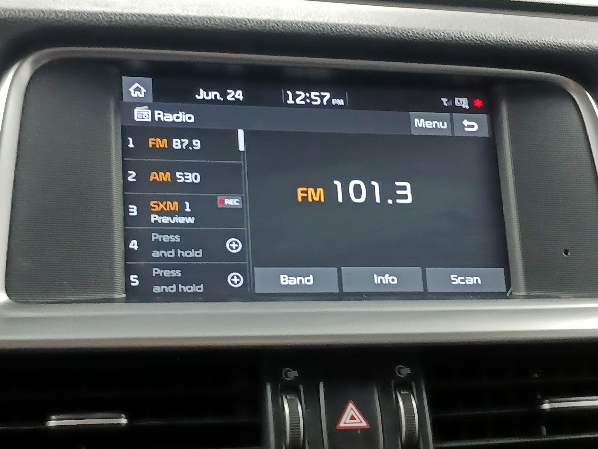 Thumbnail: 2019 Kia Optima - 15