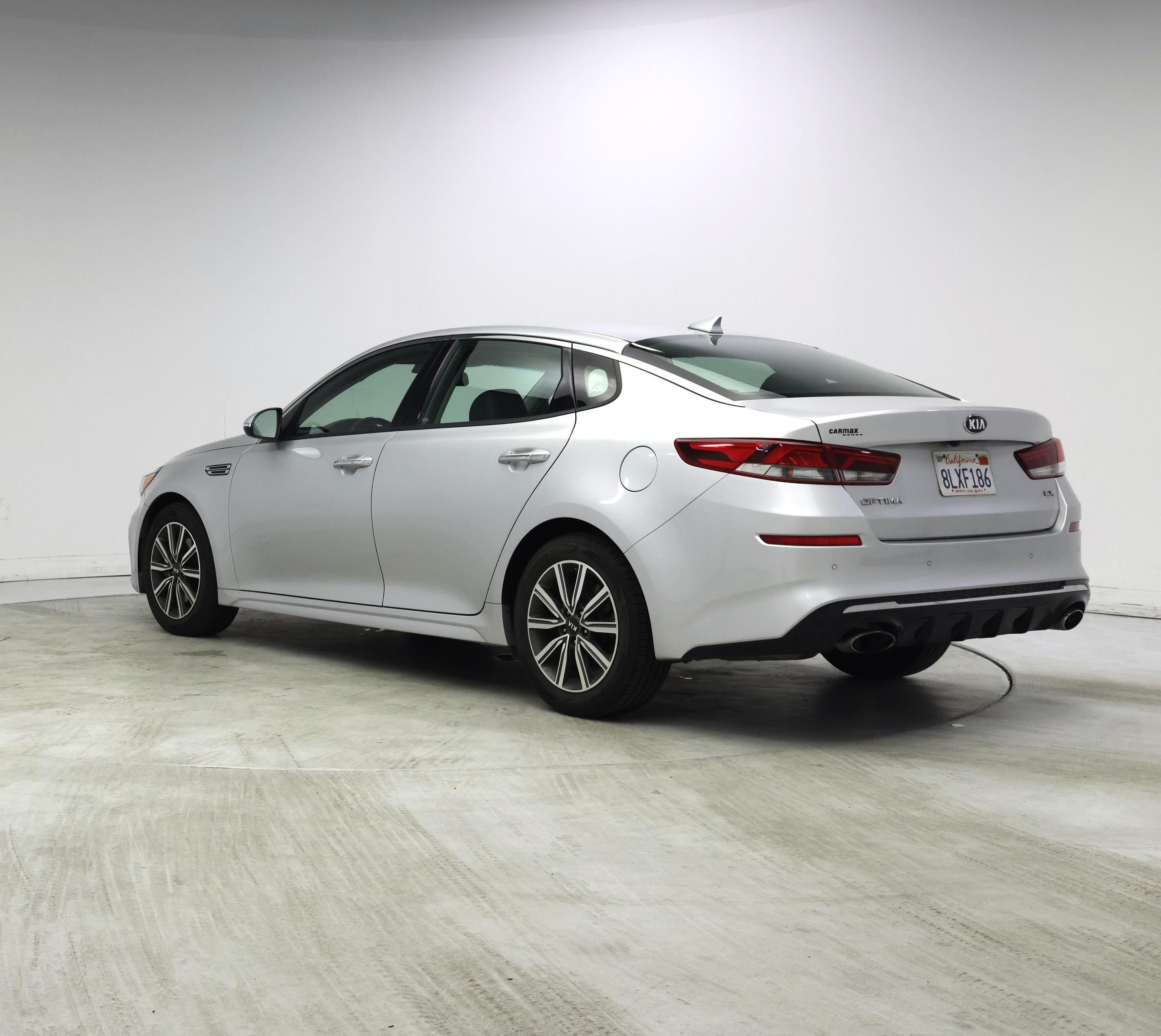 Thumbnail: 2019 Kia Optima - 2