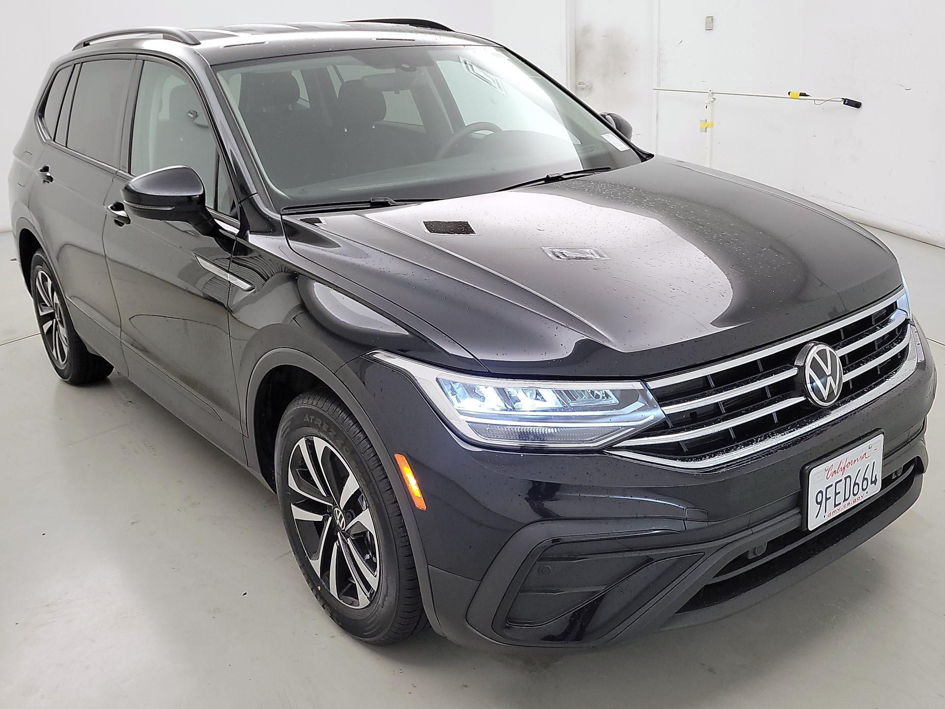 Black 2023 Volkswagen Tiguan SUV / Crossover Front-Wheel Drive Automatic