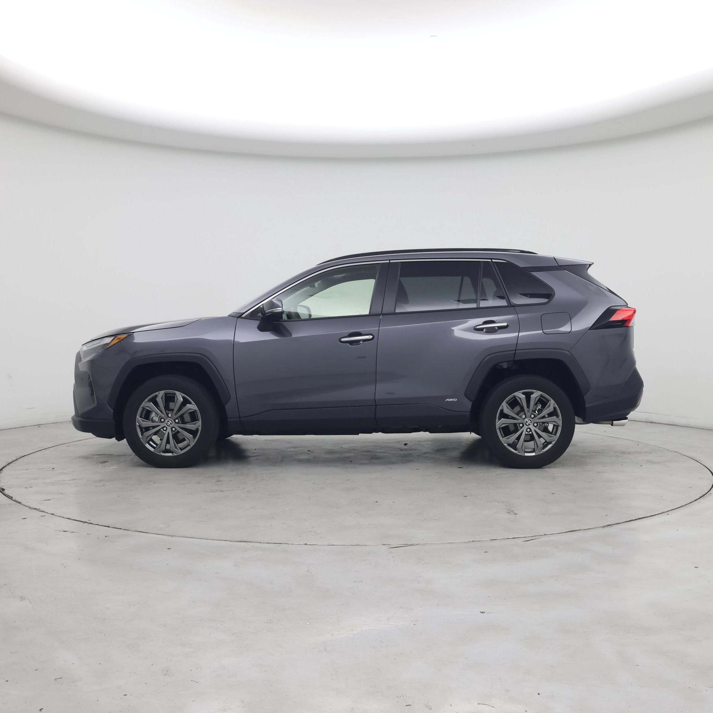 Thumbnail: 2025 Toyota RAV4 - 3