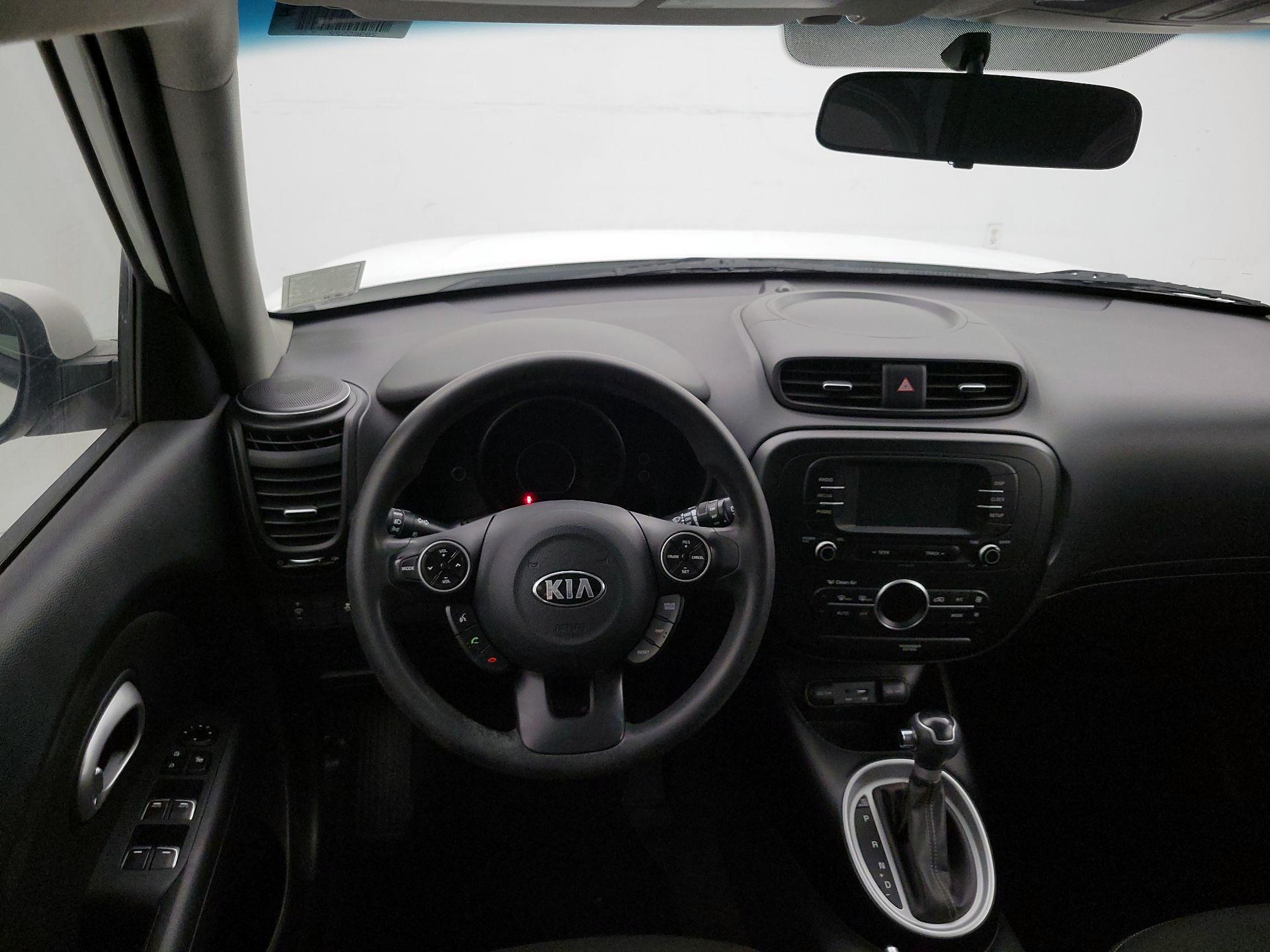 Thumbnail: 2017 Kia Soul - 10