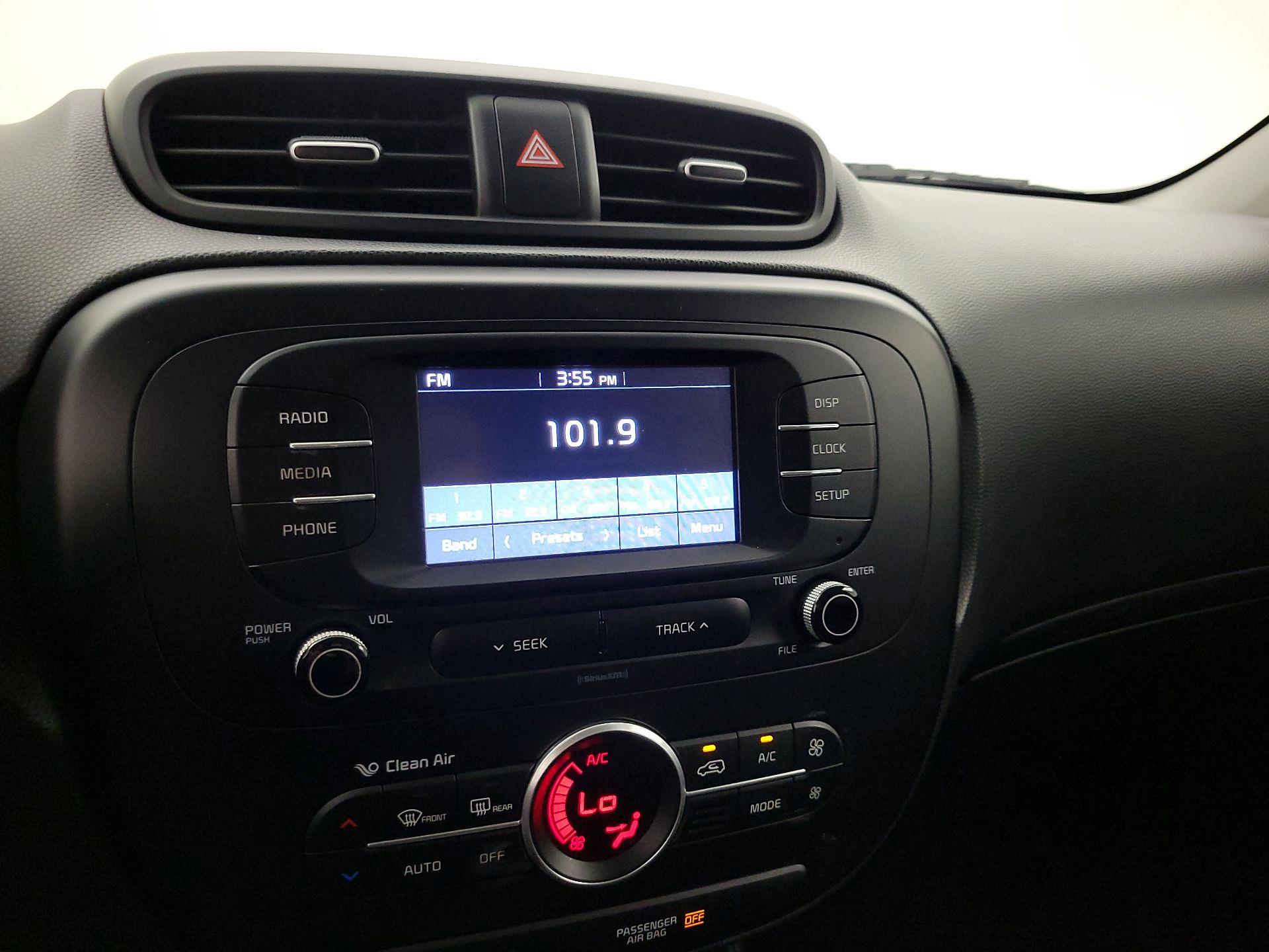 Thumbnail: 2017 Kia Soul - 14